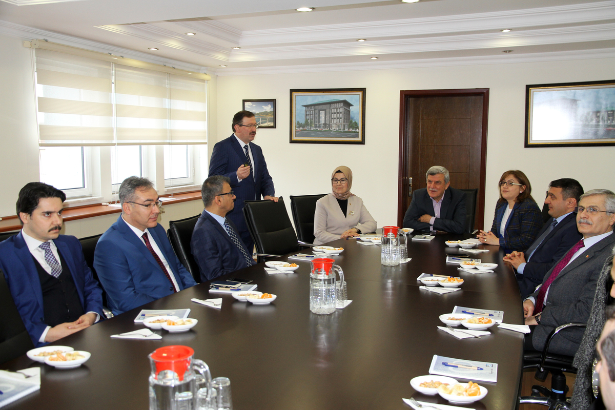 FATMA ŞAHİN,‘’2017’NİN PLANLANMASINDA KOCAELİ’Yİ MERKEZE ALACAĞIZ’’