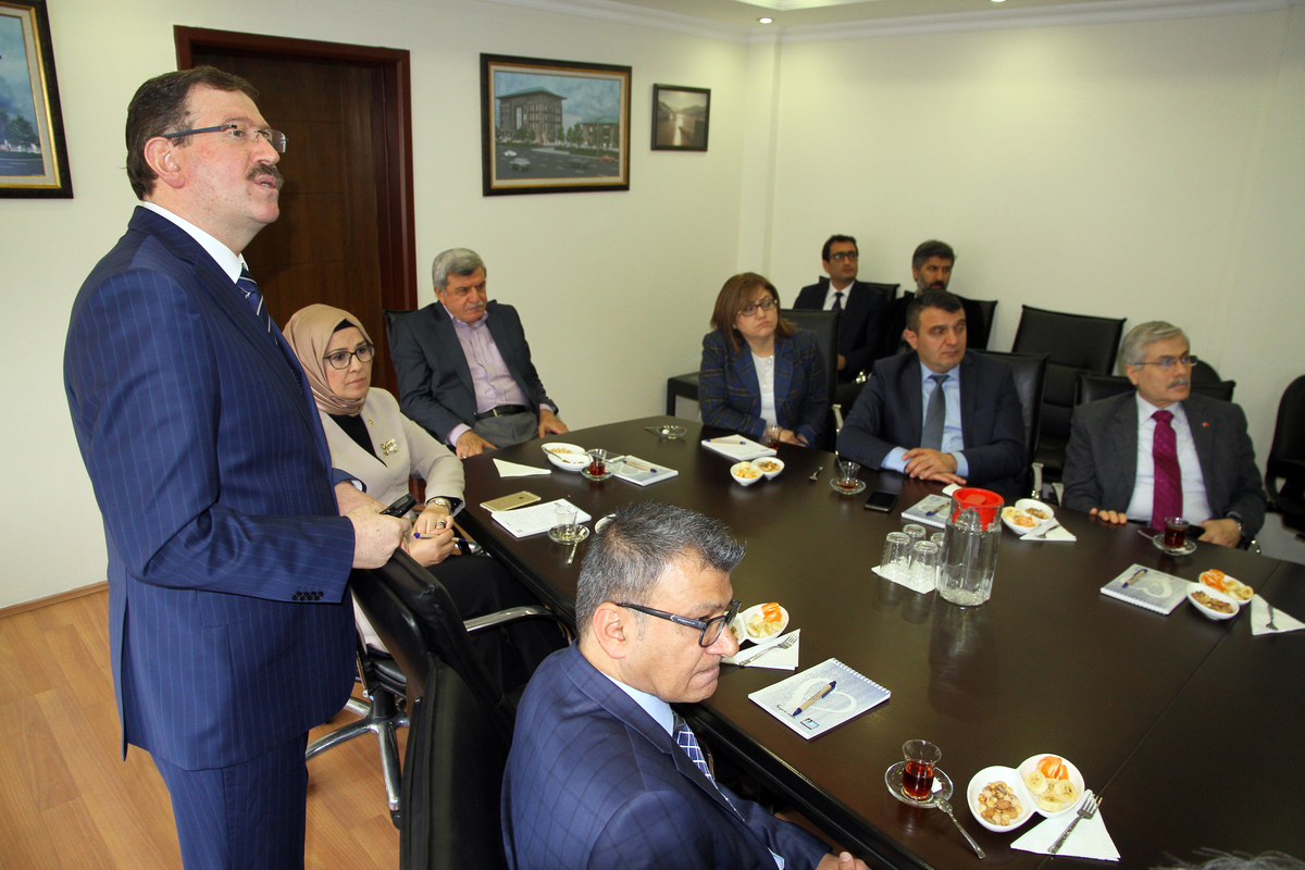 FATMA ŞAHİN,‘’2017’NİN PLANLANMASINDA KOCAELİ’Yİ MERKEZE ALACAĞIZ’’