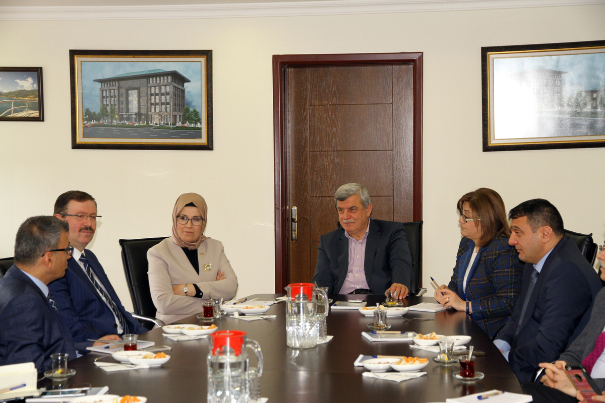 FATMA ŞAHİN,‘’2017’NİN PLANLANMASINDA KOCAELİ’Yİ MERKEZE ALACAĞIZ’’
