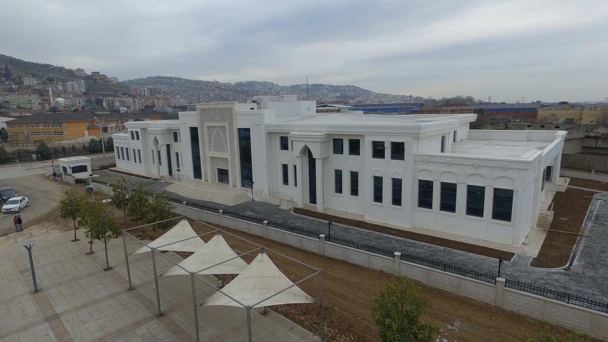 223 YATIRIMA 851 MİLYON HARCANDI