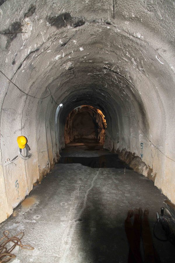 GEBZE - DARICA SAHİL ATIKSU KOLEKTÖR HATTI İÇİN DEV MAKİNE TÜNELE KONULDU