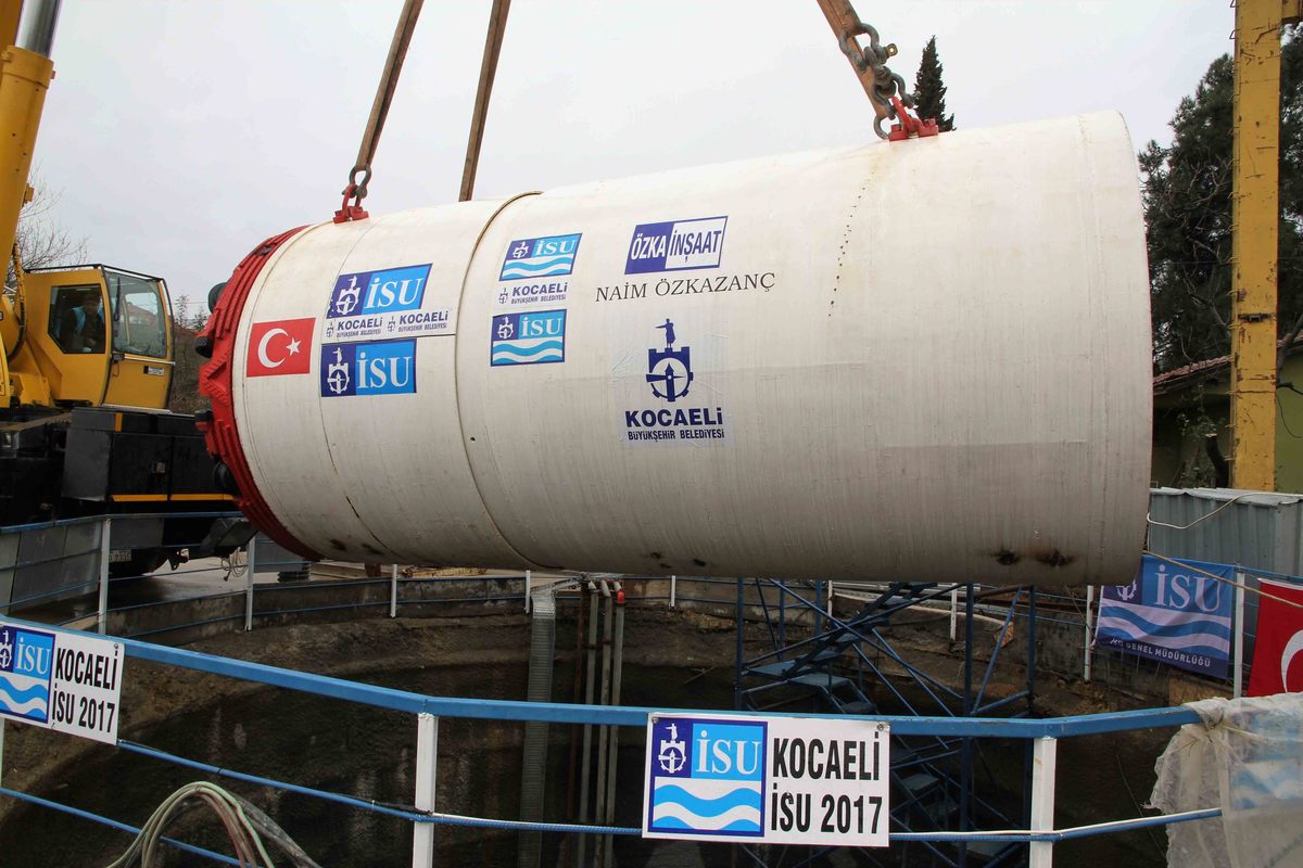 GEBZE - DARICA SAHİL ATIKSU KOLEKTÖR HATTI İÇİN DEV MAKİNE TÜNELE KONULDU