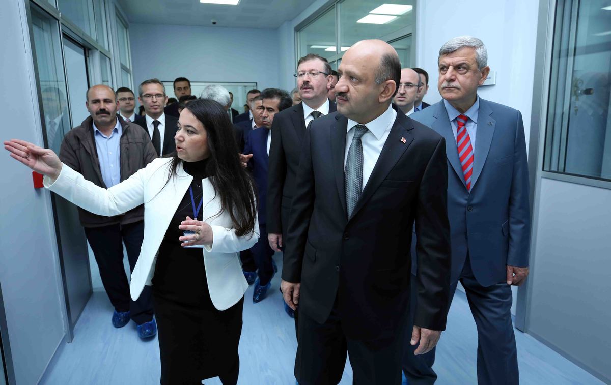 MİLLİ SAVUNMA BAKANI FİKRİ IŞIK,”YAKIN COĞRAFYAMIZIN EN ÖNEMLİ REFERANS TESİSİ”