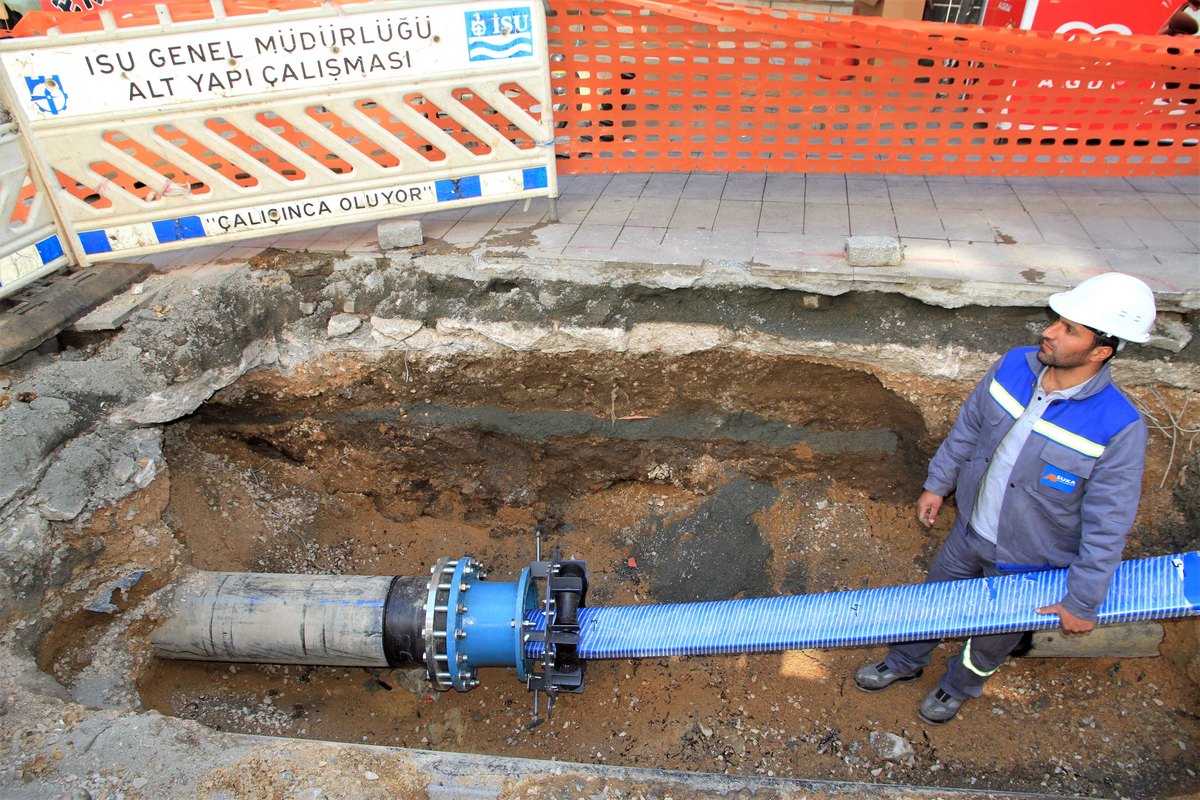 İSU KAZI YAPMADAN İÇMESUYU HATTINI YENİLEDİ