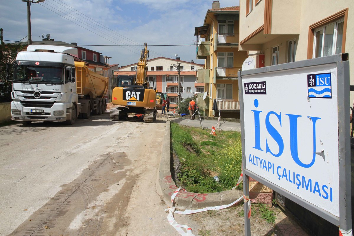 DERİNCE’NİN ALTYAPISINA “NEŞTER” 