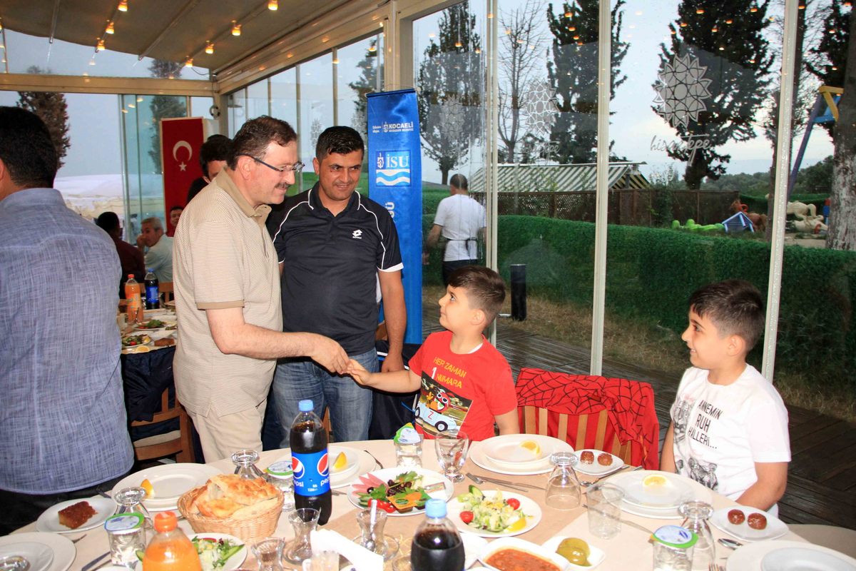 İSU GELENEKSEL İFTARI 4 İLÇE PERSONELİN KATILIMI İLE YAPILDI
