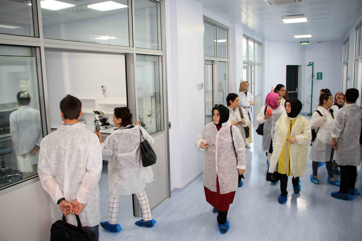 İSU ULUSLARARASI MERKEZ LABORATUVARI İLGİ ODAĞI