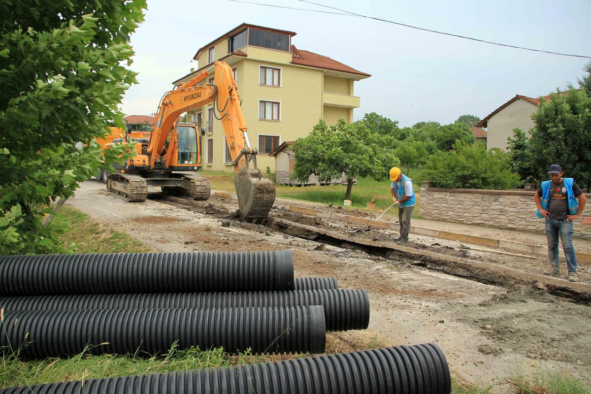 BAŞİSKELE’NİN ALTYAPISI ELDEN GEÇİYOR: 140 KM ALTYAPI 