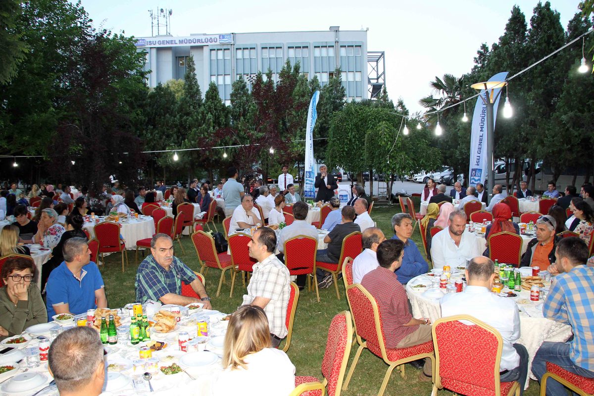 İSU’DA MUHTEŞEM İFTAR PROGRAMI