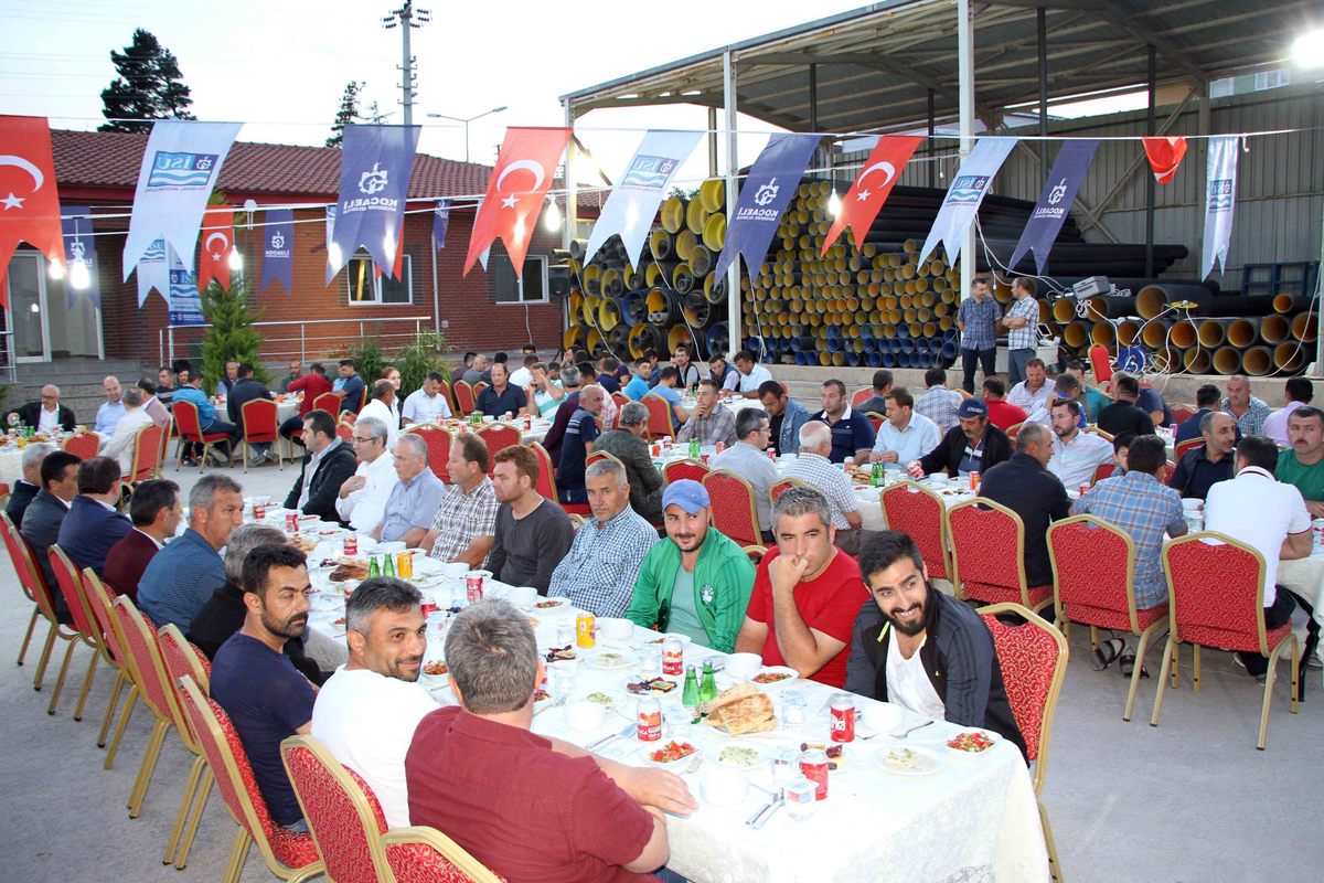 KANDIRA ŞUBE MÜDÜRLÜĞÜ İFTARI YAPILDI