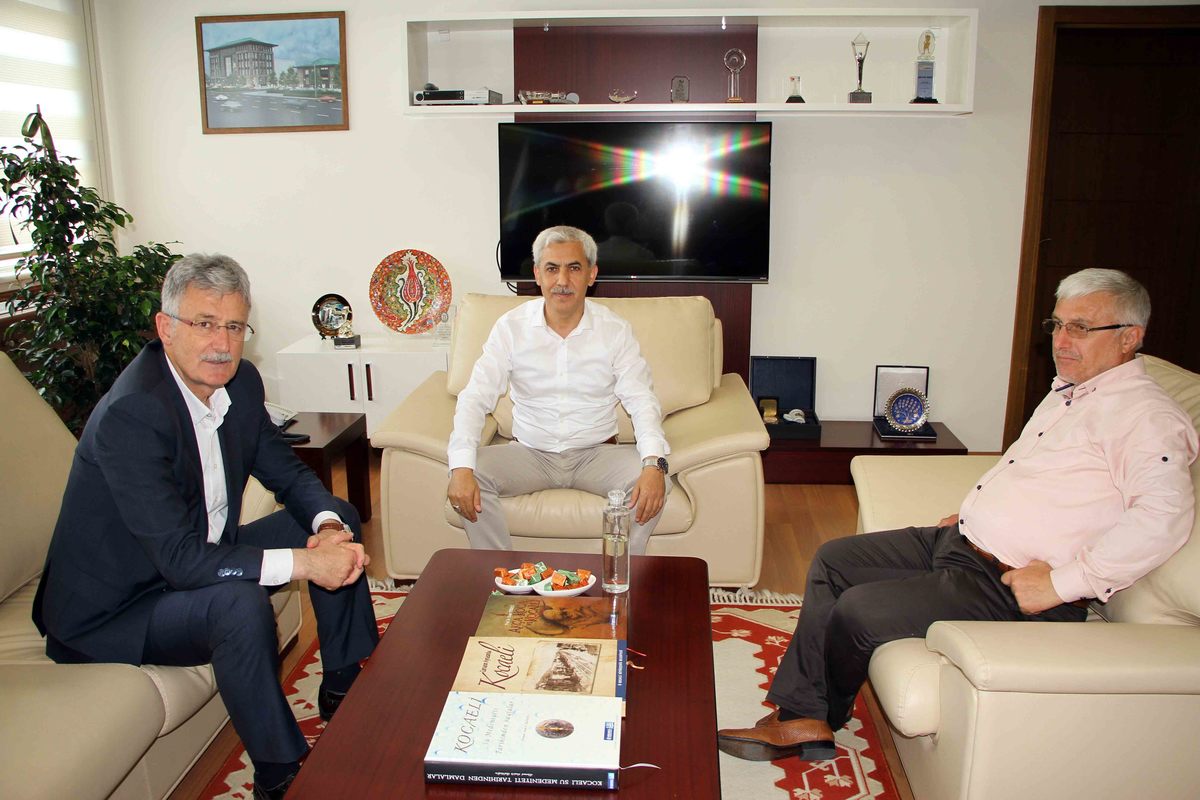 GÖLCÜK BELEDİYE BAŞKANINDAN ZİYARET