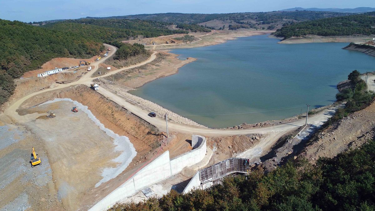 GEBZE DENİZLİ GÖLETİ KAPASİTE ARTIRMA ÇALIŞMALARI SÜRÜYOR.