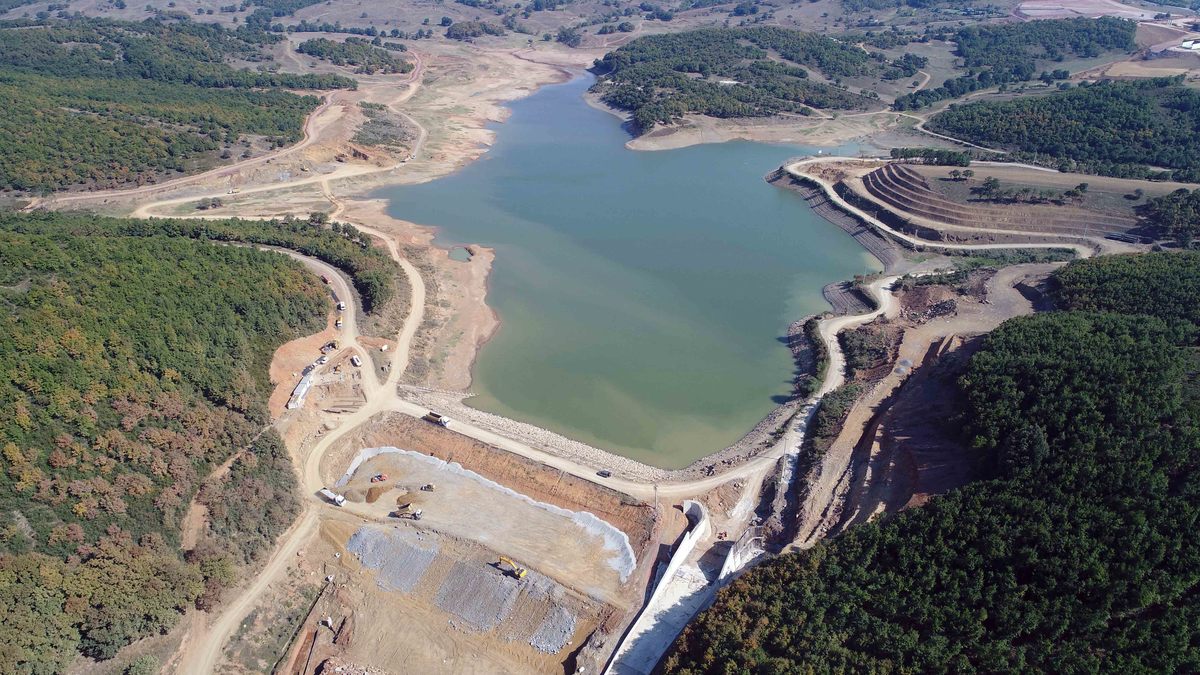 GEBZE DENİZLİ GÖLETİ KAPASİTE ARTIRMA ÇALIŞMALARI SÜRÜYOR.