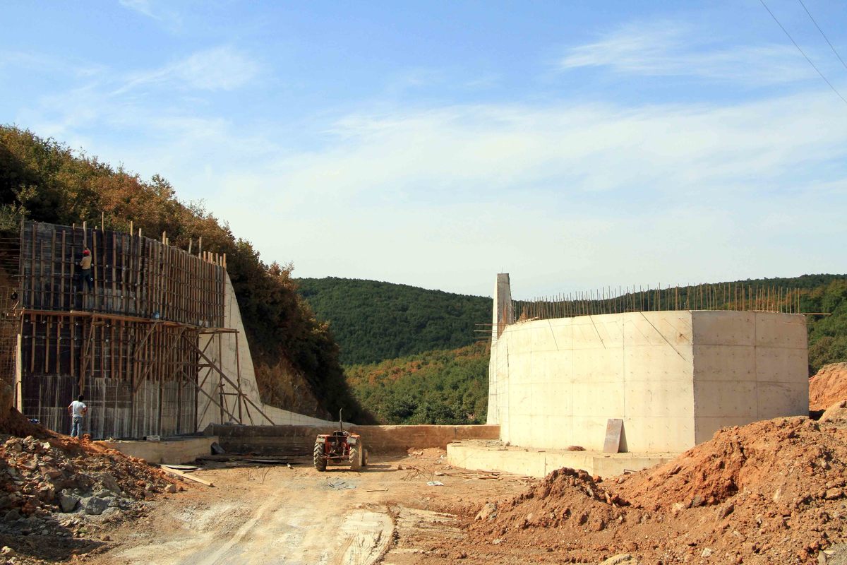 GEBZE DENİZLİ GÖLETİ KAPASİTE ARTIRMA ÇALIŞMALARI SÜRÜYOR.