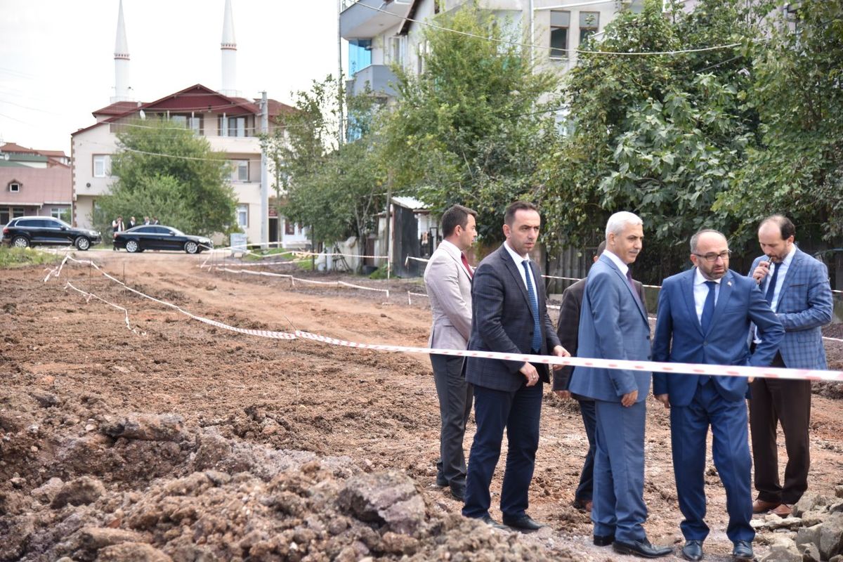KARTEPE'DE ALTYAPI YATIRIMLARI İNCELENDİ