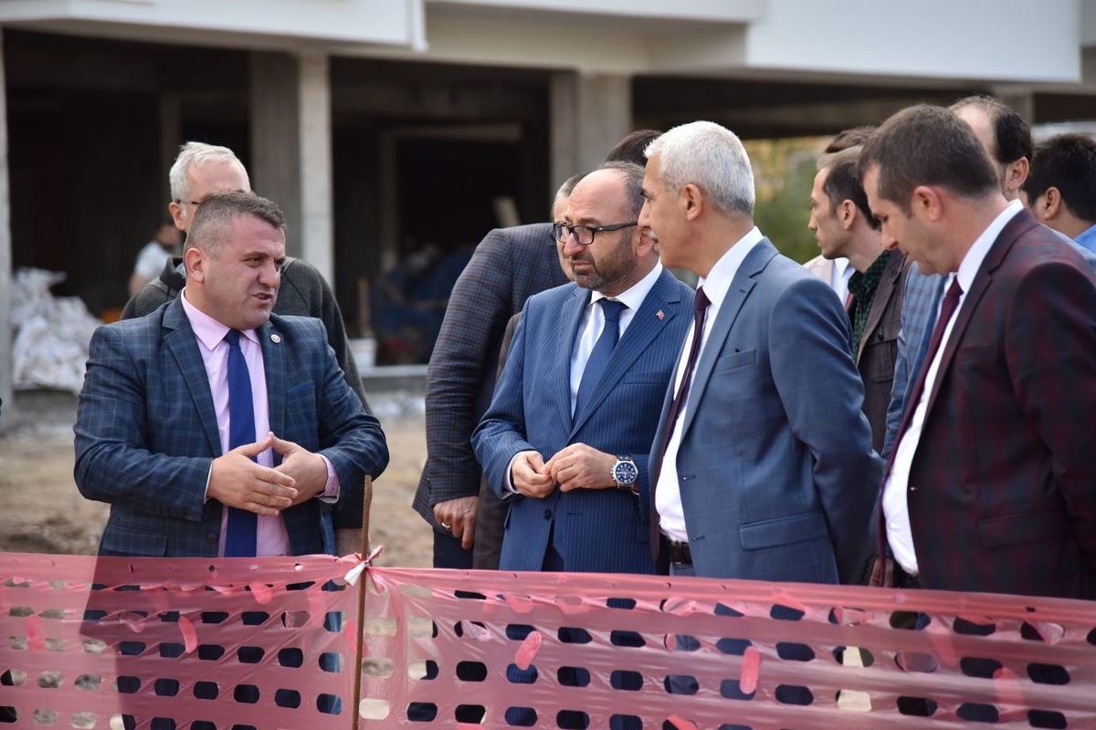 KARTEPE'DE ALTYAPI YATIRIMLARI İNCELENDİ