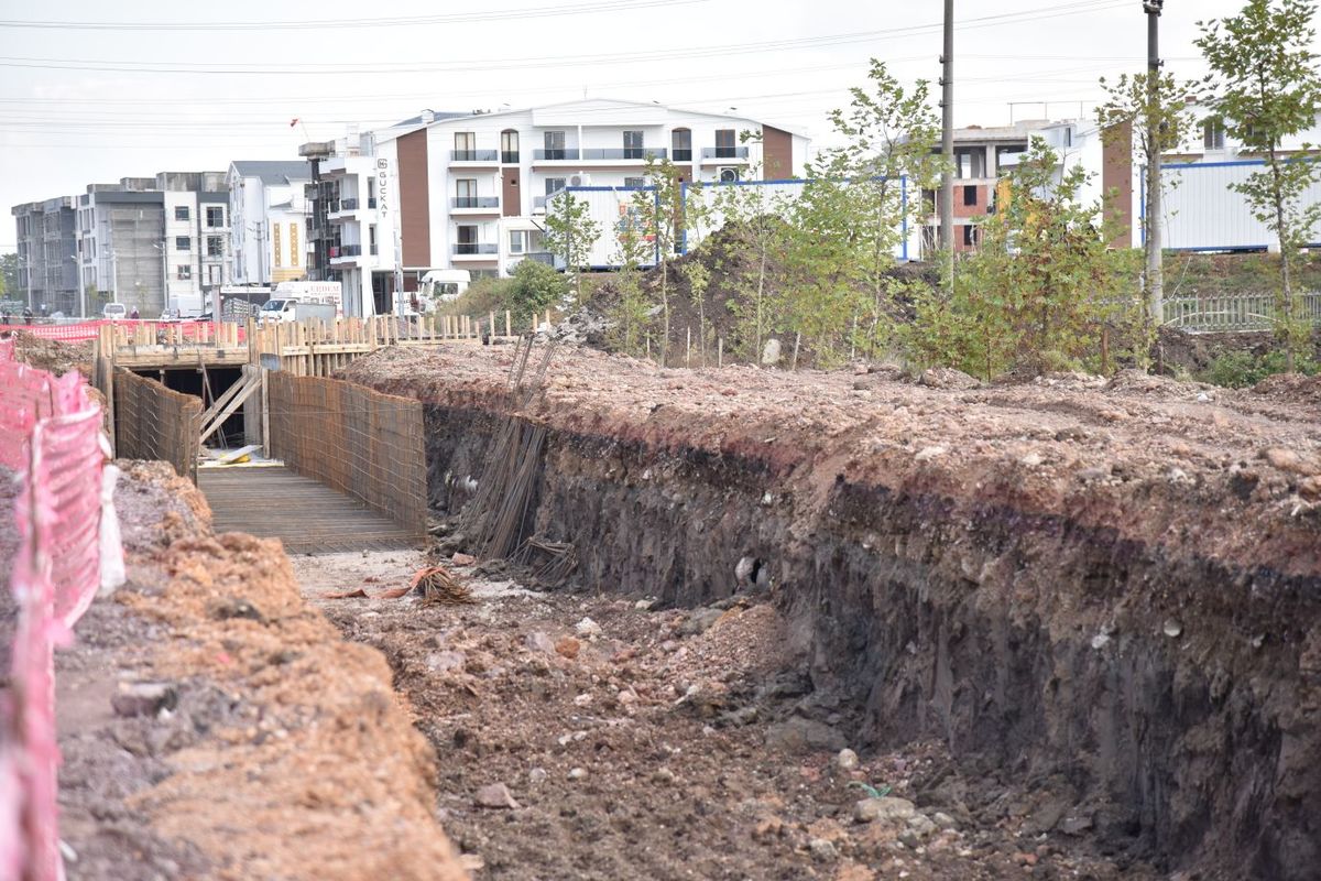 KARTEPE'DE ALTYAPI YATIRIMLARI İNCELENDİ