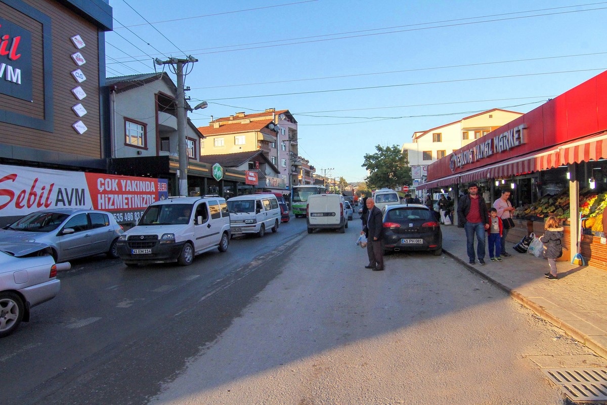 İZMİT YEŞİLOVA VE GÜNDOĞDU MAHALLELERİNDE ALTYAPI TAMAMLANDI.