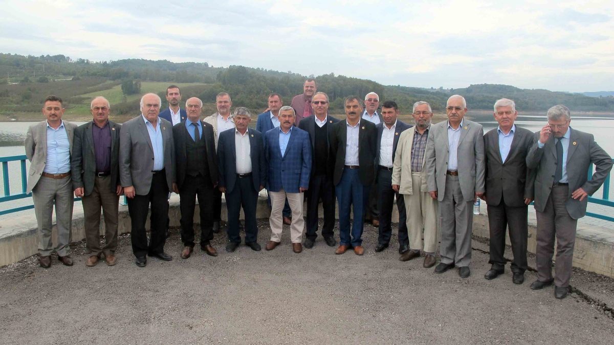 KÖRFEZ MAHALLE MUHTARLARI YATIRIMLARI GEZDİ