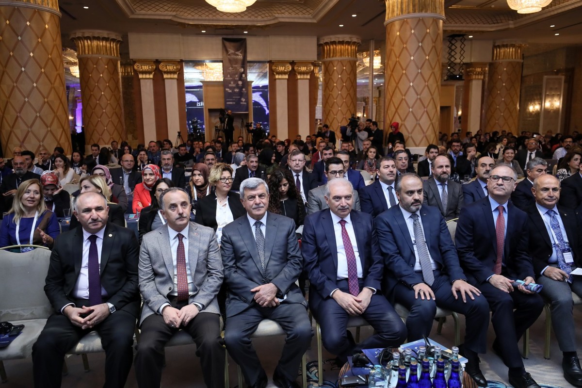 “İZMİT KÖRFEZİ MARMARA DENİZİNİN EN GÜZEL NOKTASI OLMUŞTUR.” 