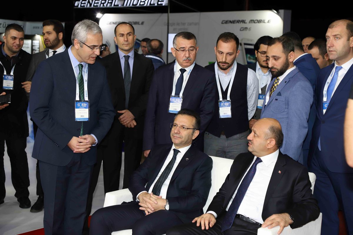 İSU TEKNOLOJİ YATIRIMLARI KOCAELİ BİLİŞİM FUARINDA SERGİLENİYOR