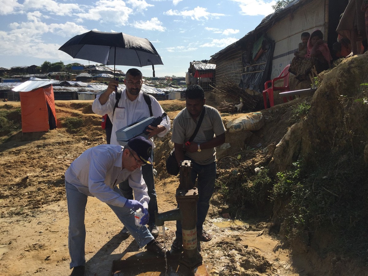 İSU, BANGLADEŞ’ TE ARAKAN MÜLTECİ KAMPINDA SU KUYULARI AÇTI