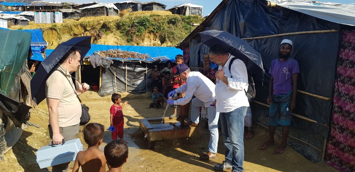 İSU, BANGLADEŞ’ TE ARAKAN MÜLTECİ KAMPINDA SU KUYULARI AÇTI