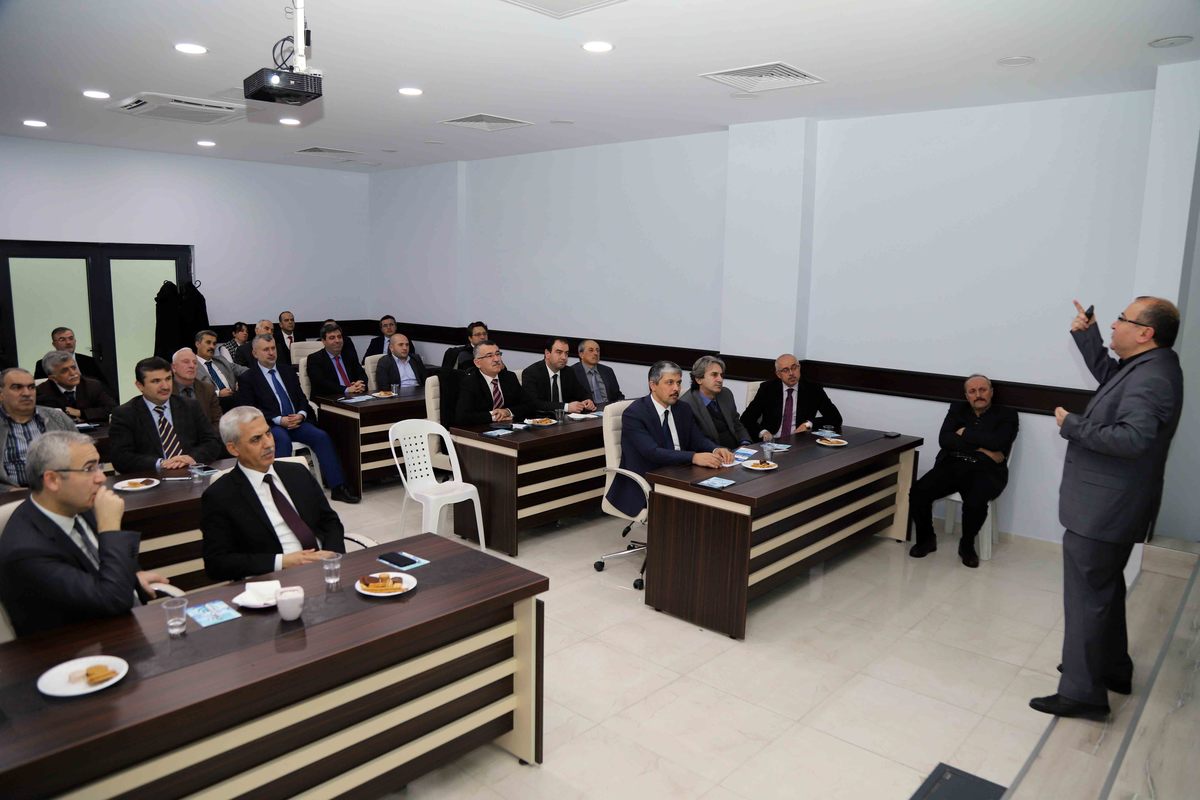 DR.MEHMET YILMAZ, ”KOCAELİ’NDE TÜRKİYE’NİN EN KALİTELİ SULARINDAN BİRİSİNİ İÇİYORUZ.”
