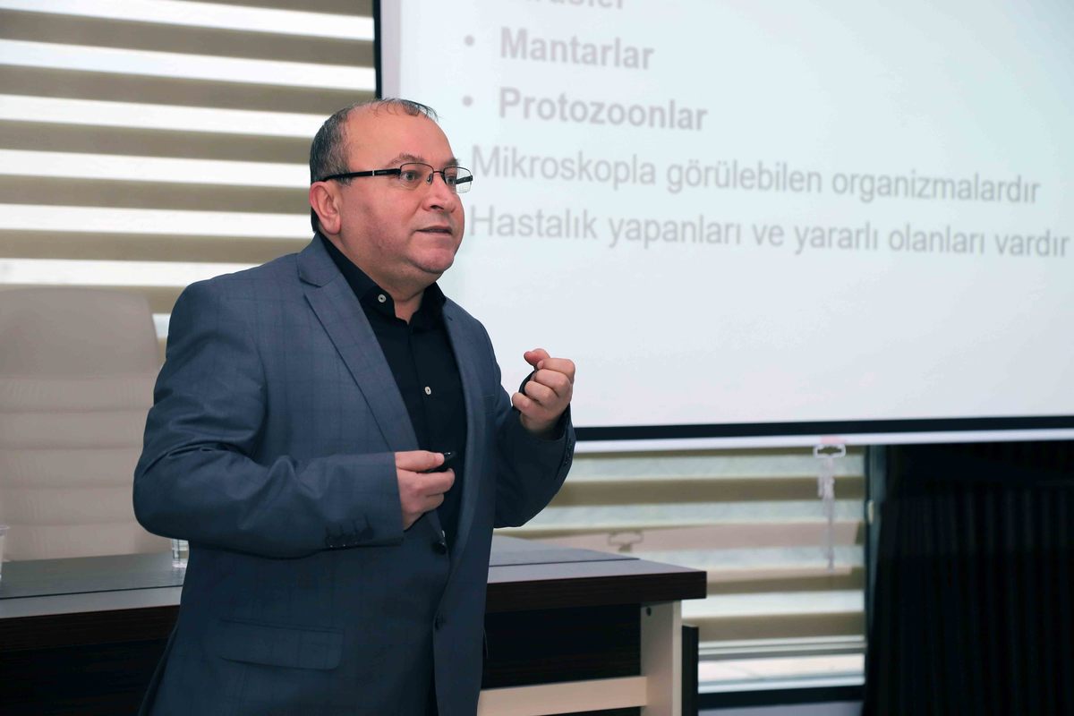 DR.MEHMET YILMAZ, ”KOCAELİ’NDE TÜRKİYE’NİN EN KALİTELİ SULARINDAN BİRİSİNİ İÇİYORUZ.”