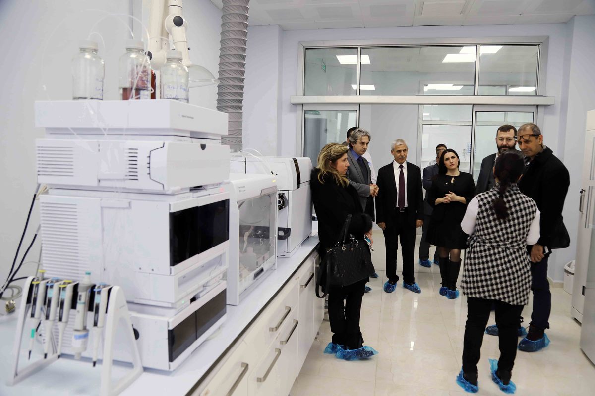 BİLİM ADAMLARINDAN İSU MERKEZ LABORATUVARINDA İNCELEME