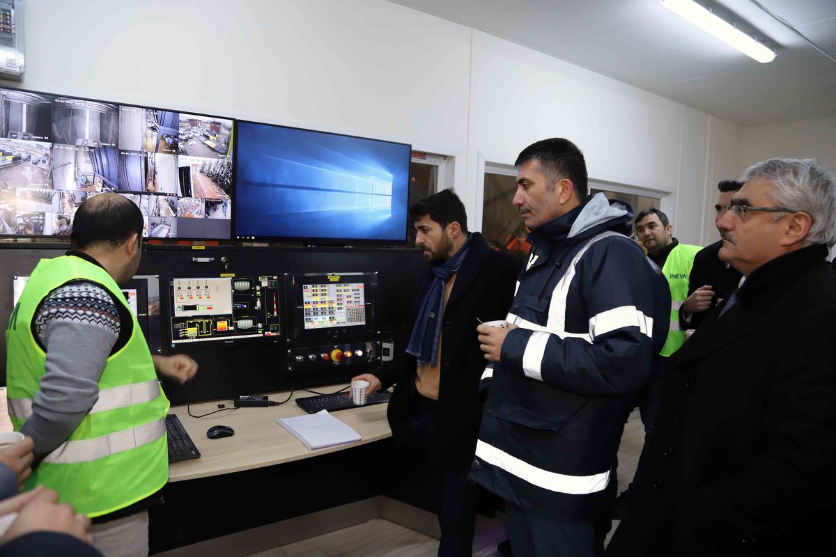 İSKİ YÖNETİCİLERİ İSU KULLAR ÇAMUR YAKMA TESİSİNİ İNCELEDİ.