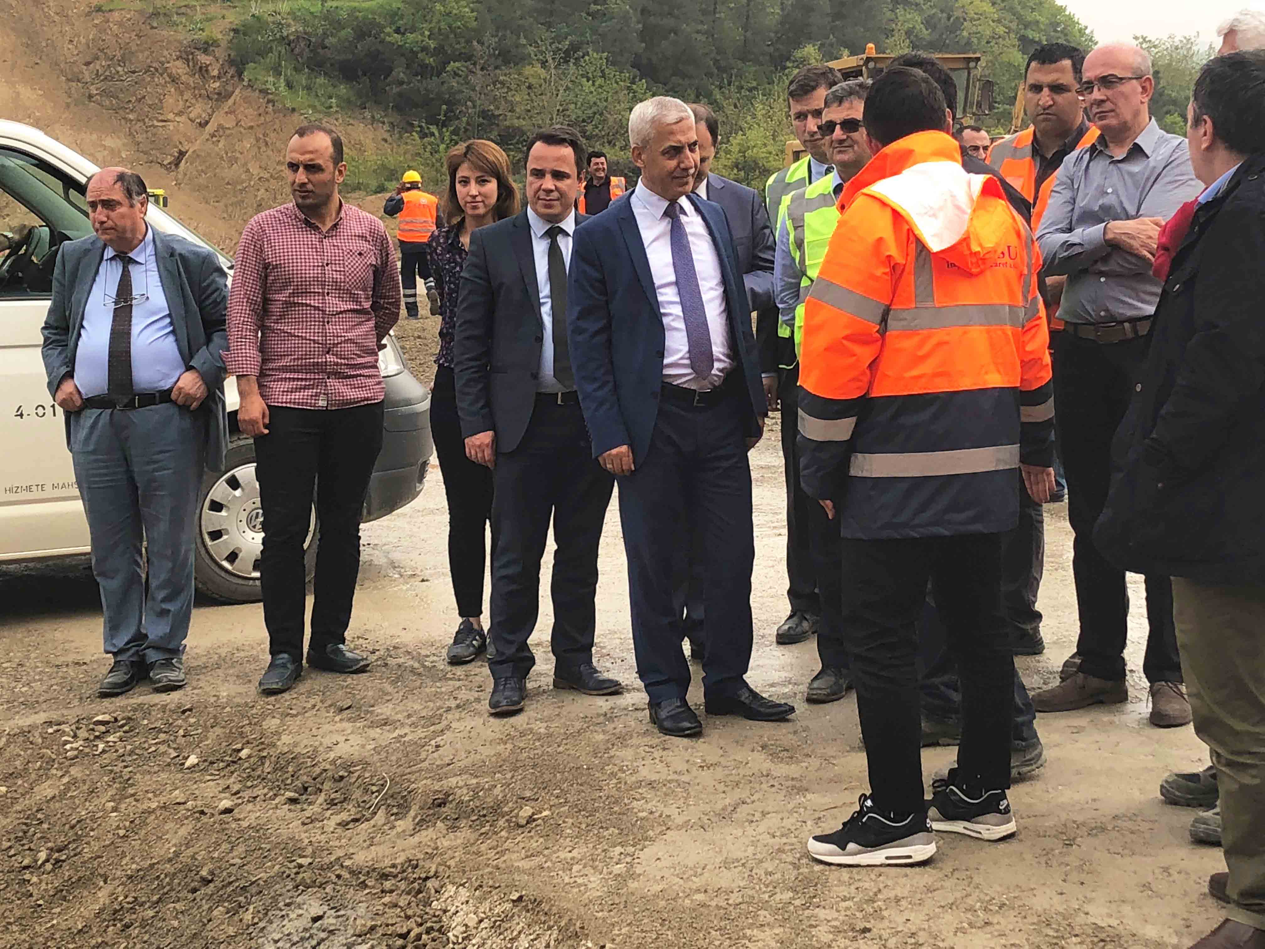 KARAMÜRSEL İHSANİYE BARAJI GÖVDE DOLGUSU YÜKSELİYOR.