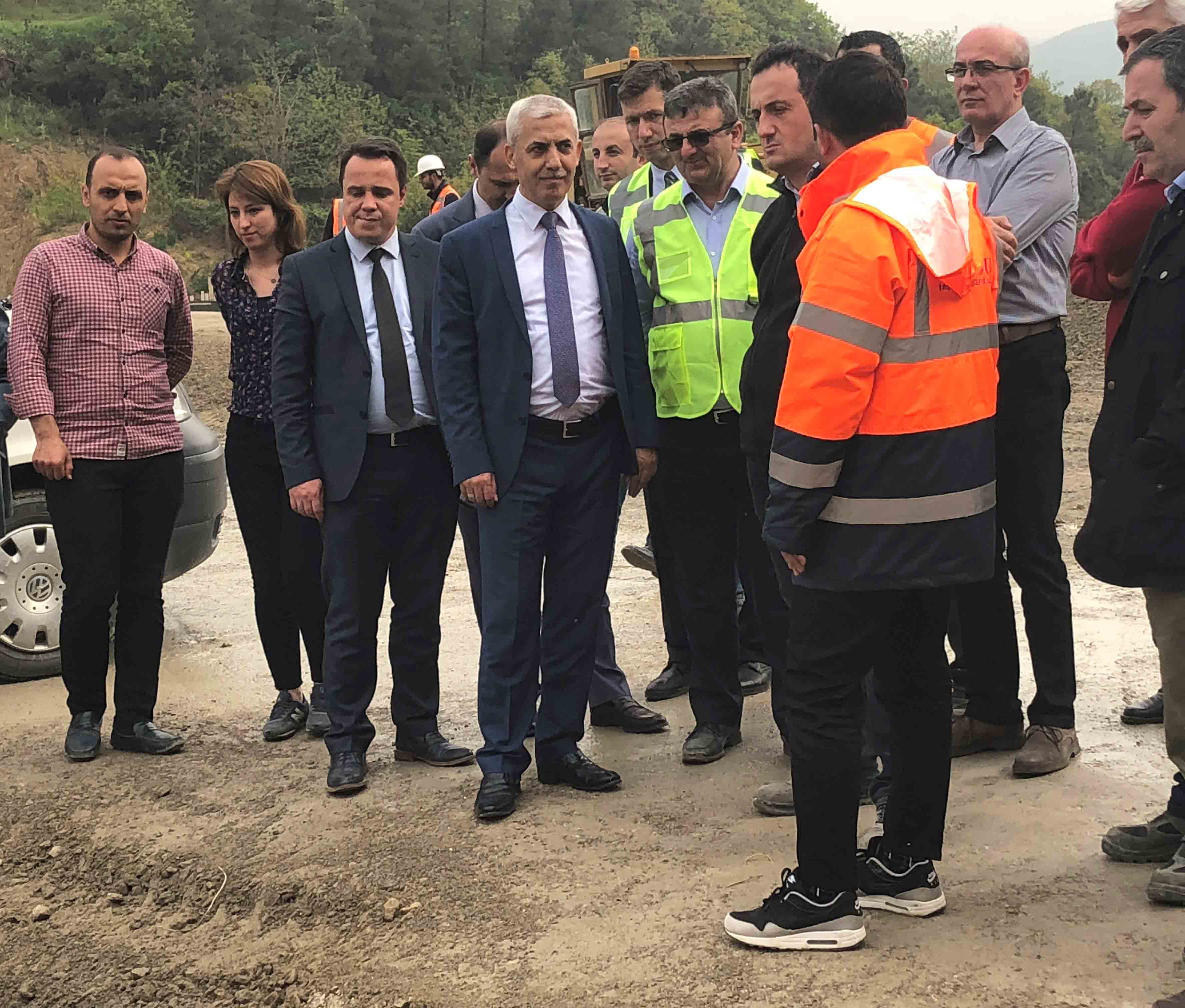 KARAMÜRSEL İHSANİYE BARAJI GÖVDE DOLGUSU YÜKSELİYOR.