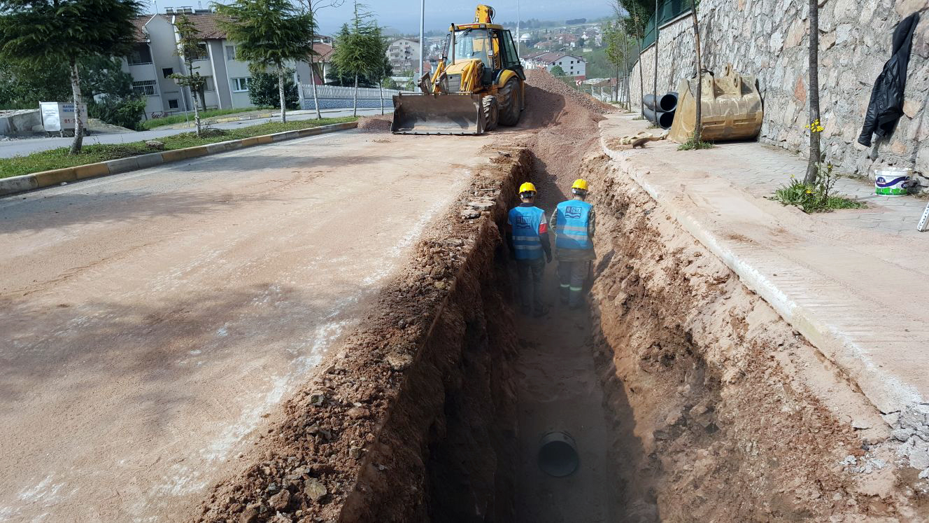 BAŞİSKELE’NİN ALTYAPISI ELDEN GEÇİYOR:80 KM HAT TAMAMLANDI