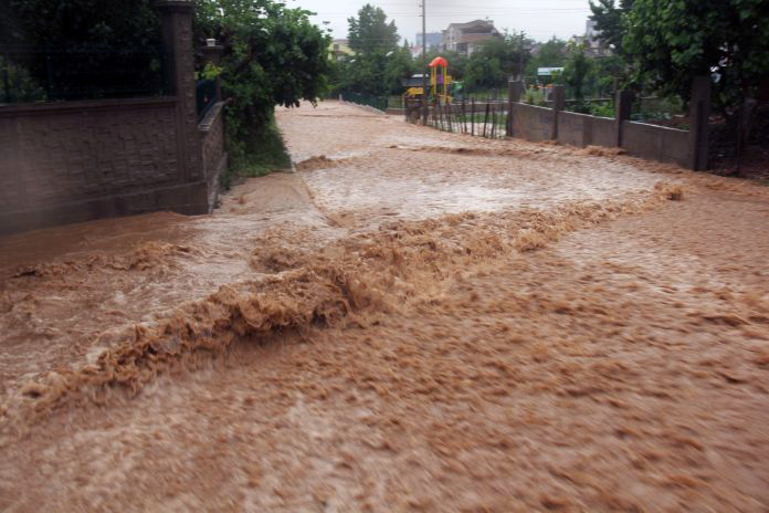 KOCAELİ’DE ŞİDDETLİ YAĞIŞ