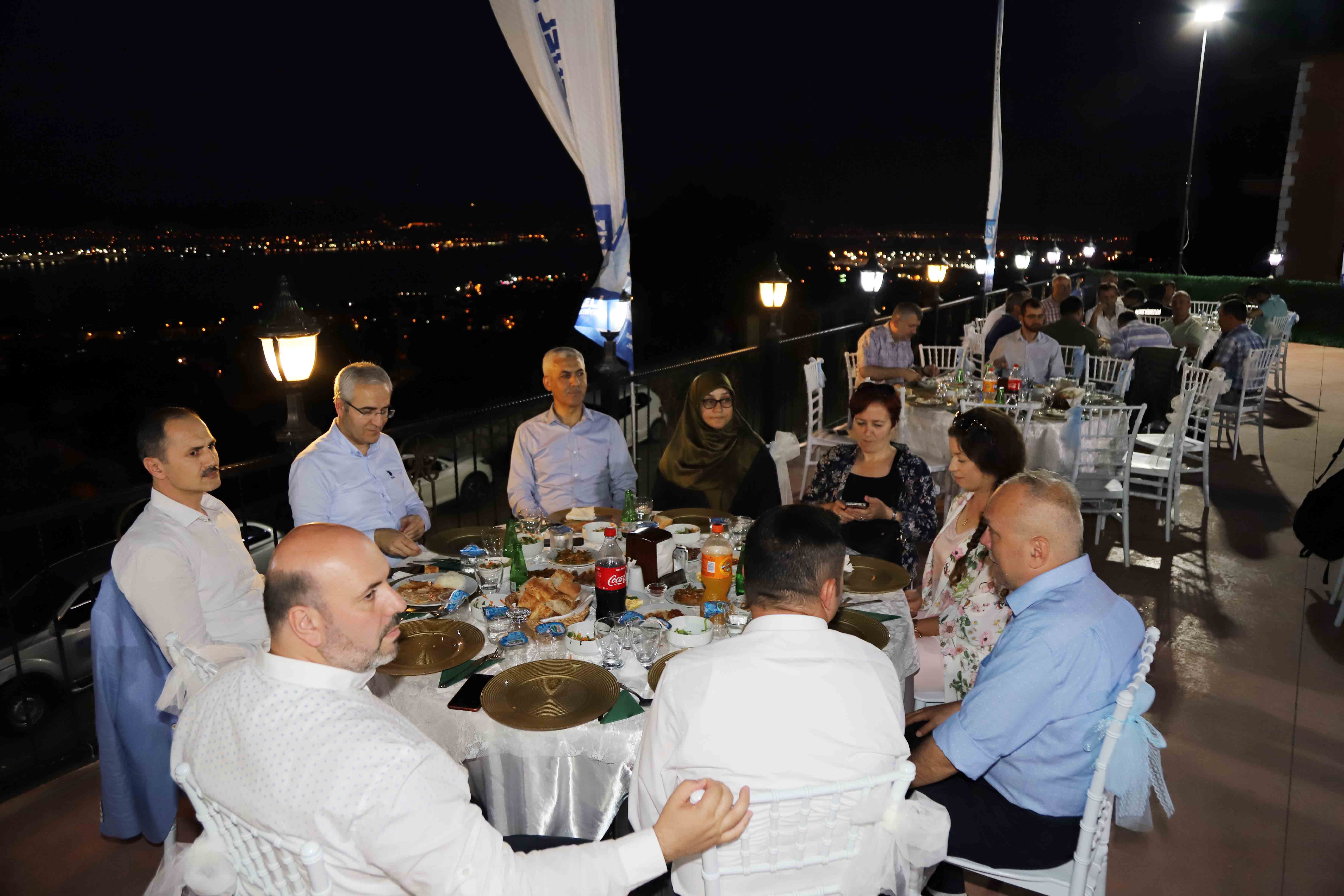 İSU’NUN SON İFTARI GÖLCÜK’TE YAPILDI