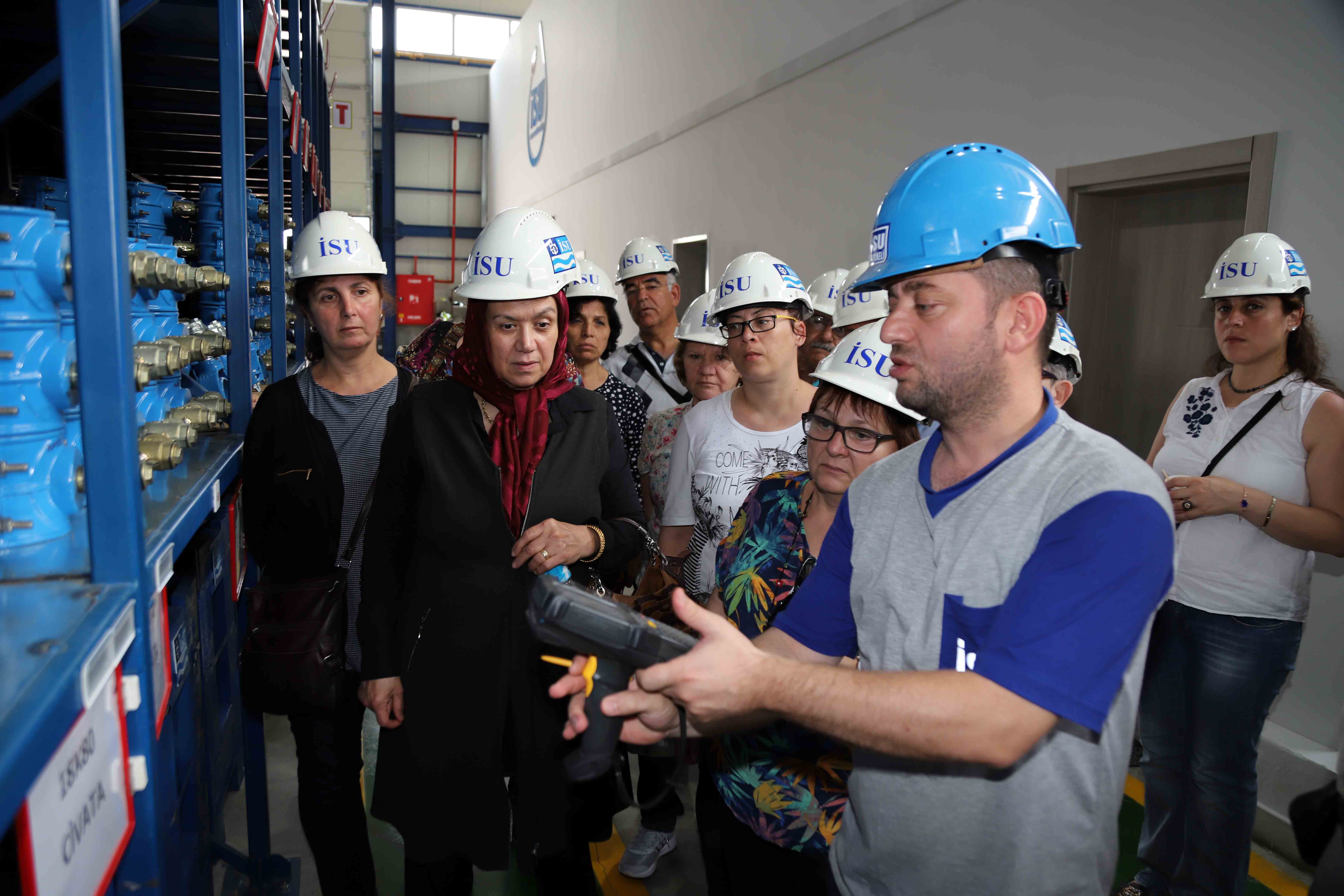 İSU YATIRIMLARINI YERİNDE TANITIYOR