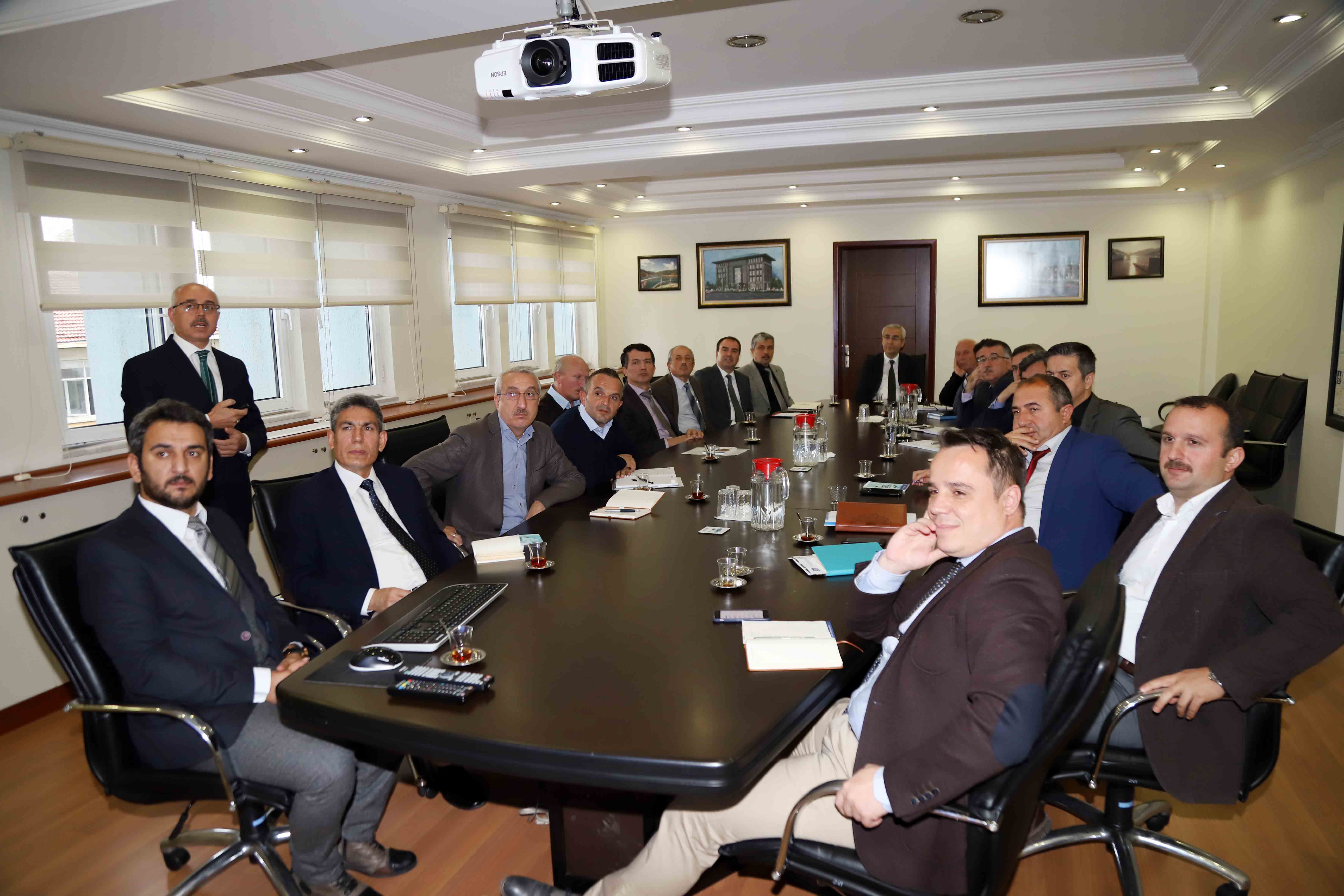 İSU EĞİTİM KURULU TOPLANTISI YAPILDI
