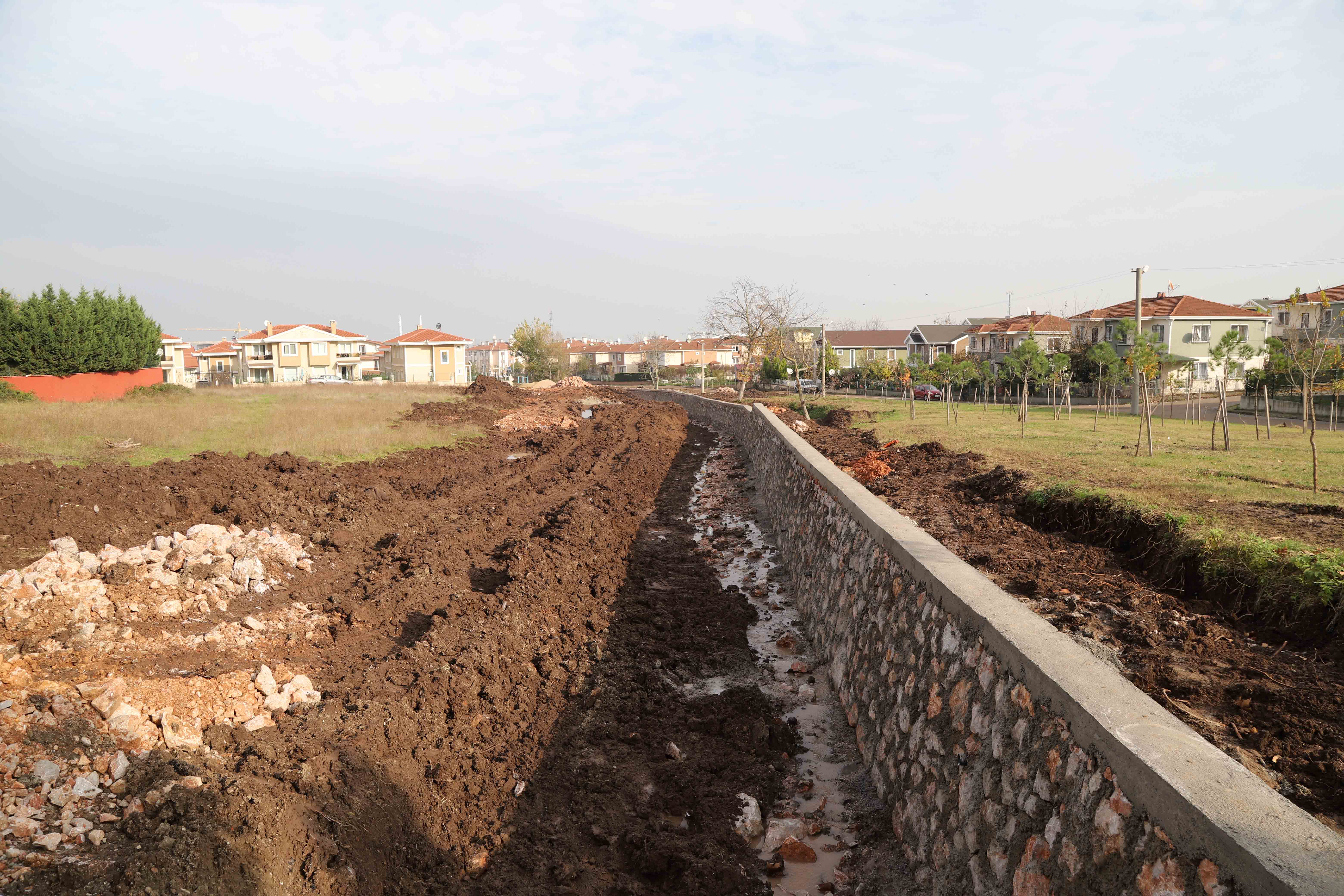 BAŞİSKELE İLÇESİNDE ALTYAPI ÇALIŞMALARI SÜRÜYOR