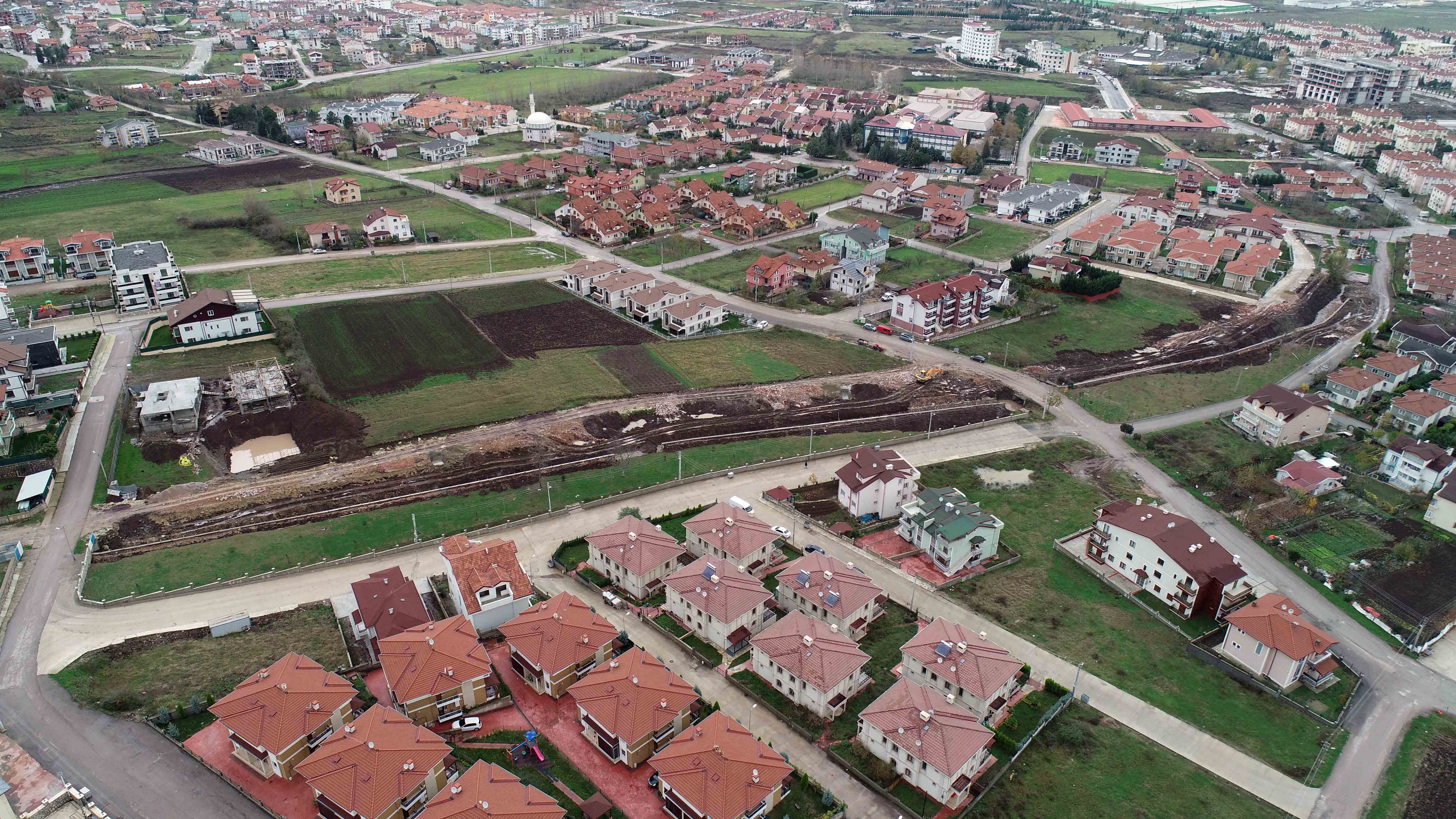 BAŞİSKELE İLÇESİNDE ALTYAPI ÇALIŞMALARI SÜRÜYOR