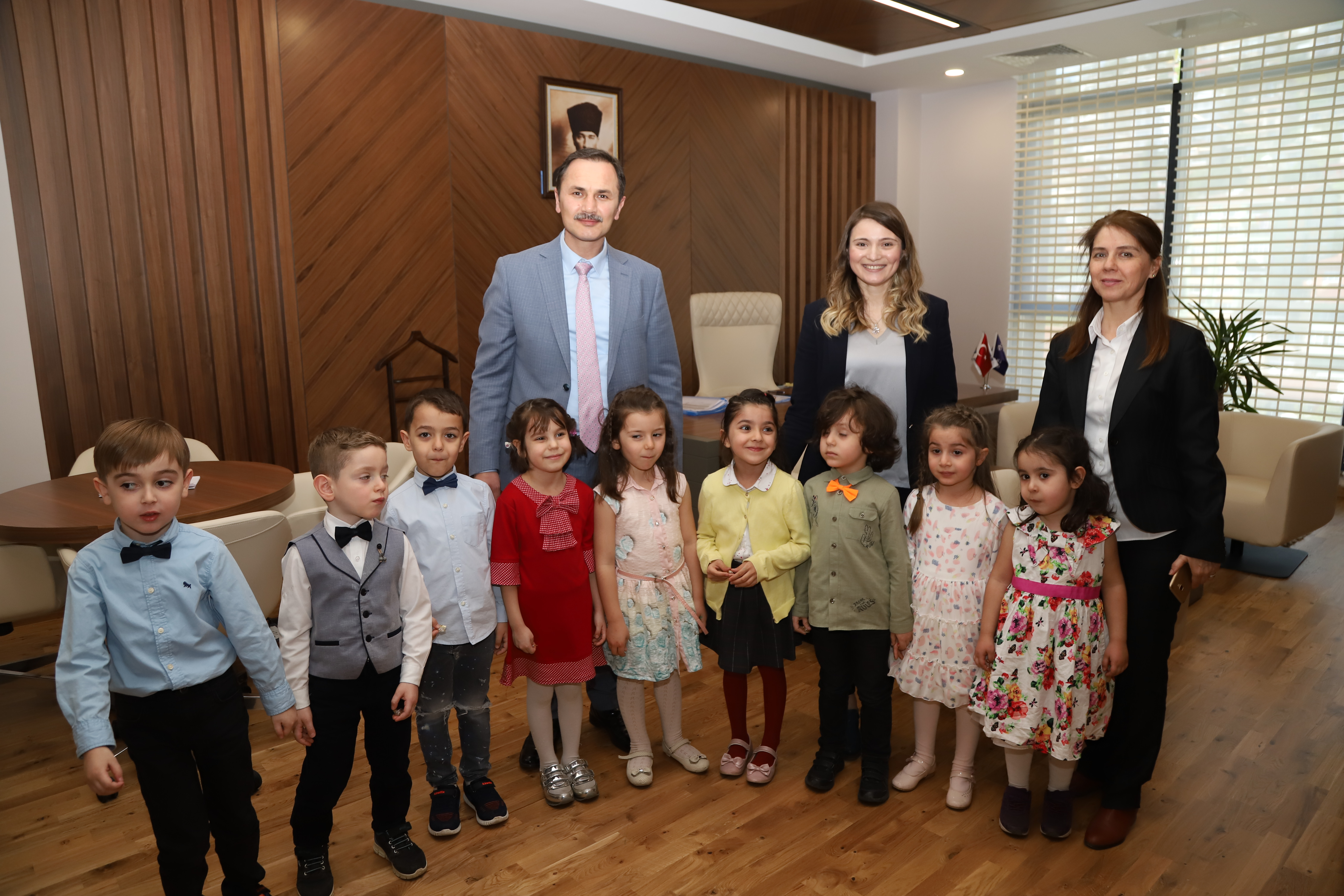 İSU’DA 23 NİSAN ETKİNLİKLERİ:GENEL MÜDÜR ALİ SAĞLIK, ANAOKULU ÖĞRENCİLERİNİN BAYRAMINI KUTLADI.   