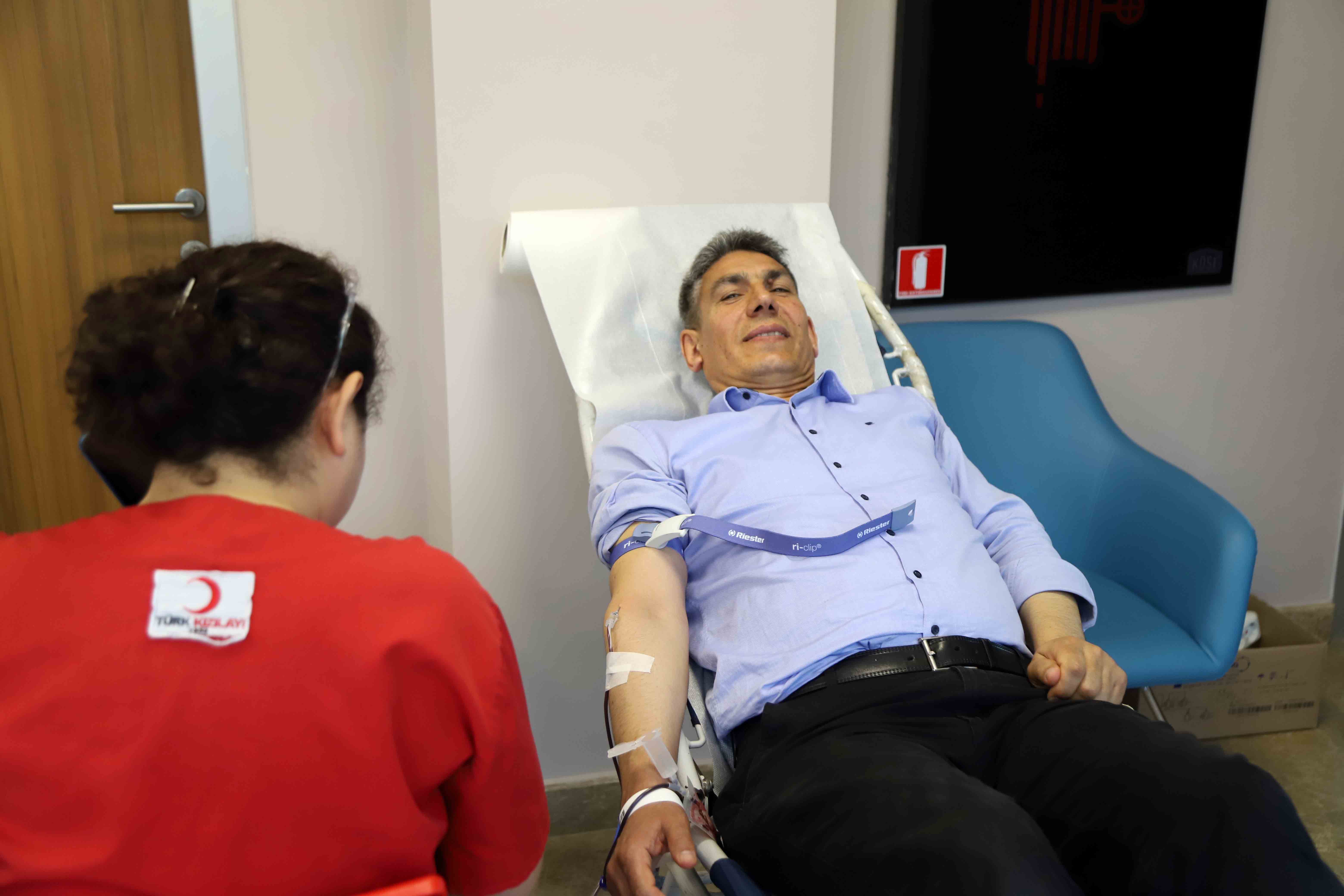 İSU PERSONELİ KAN VE KÖK HÜCRE BAĞIŞI YAPTI.