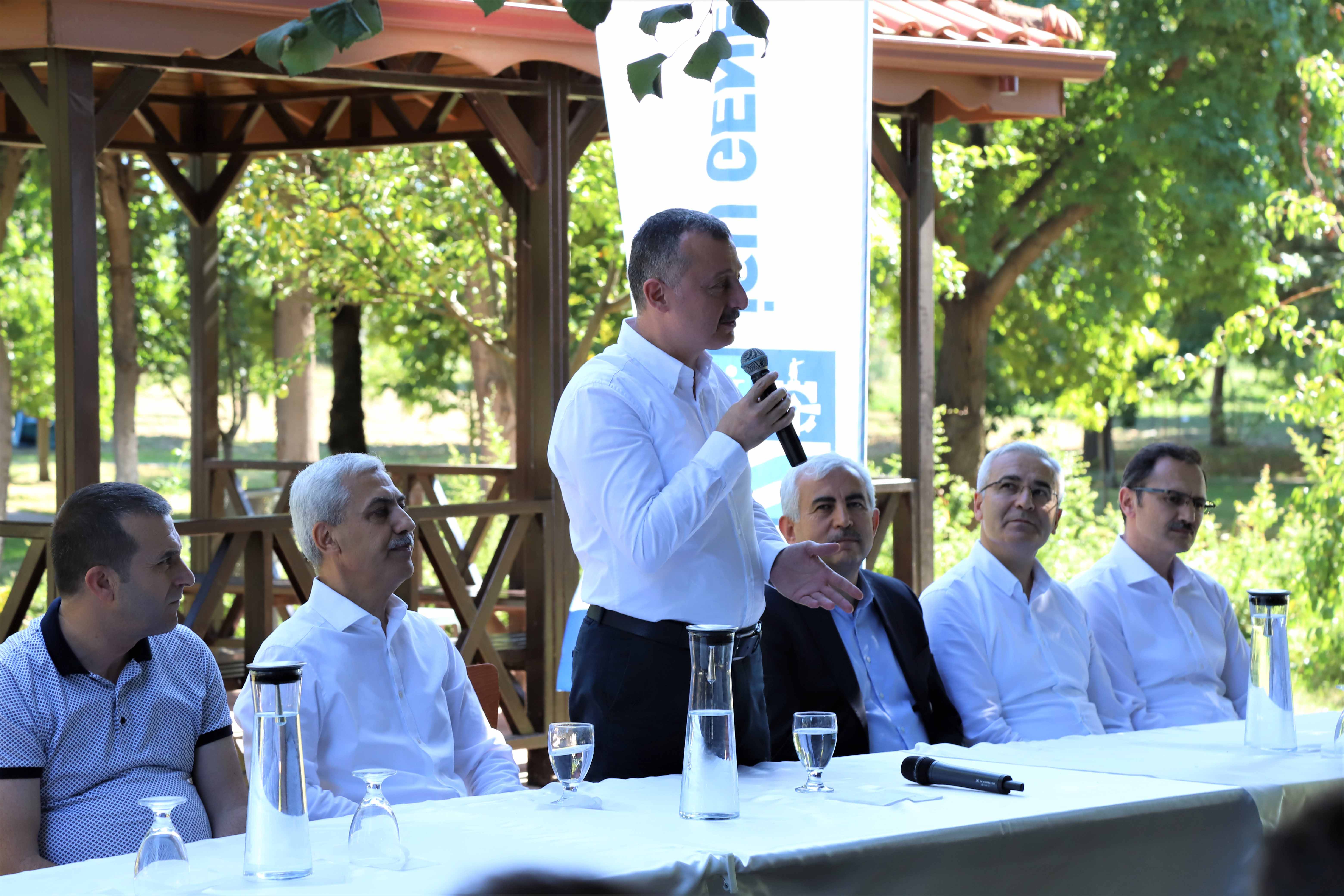 İSU’DA GELENEKSEL KURBAN BAYRAMLAŞMASI YAPILDI