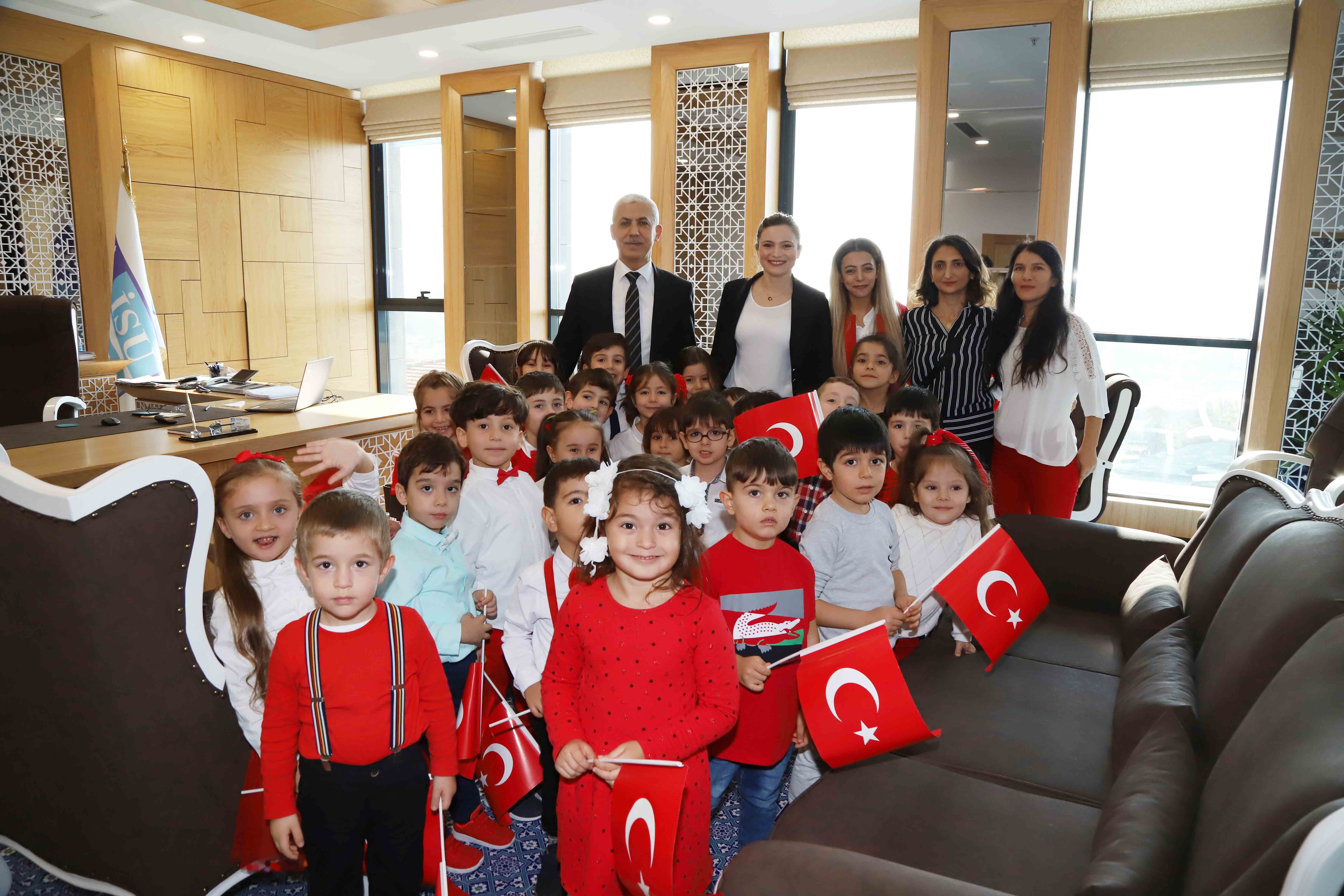 GENEL MÜDÜR ALİ SAĞLIK,  İSU ANAOKULU ÖĞRENCİLERİ İLE 29 EKİM’İ KUTLADI