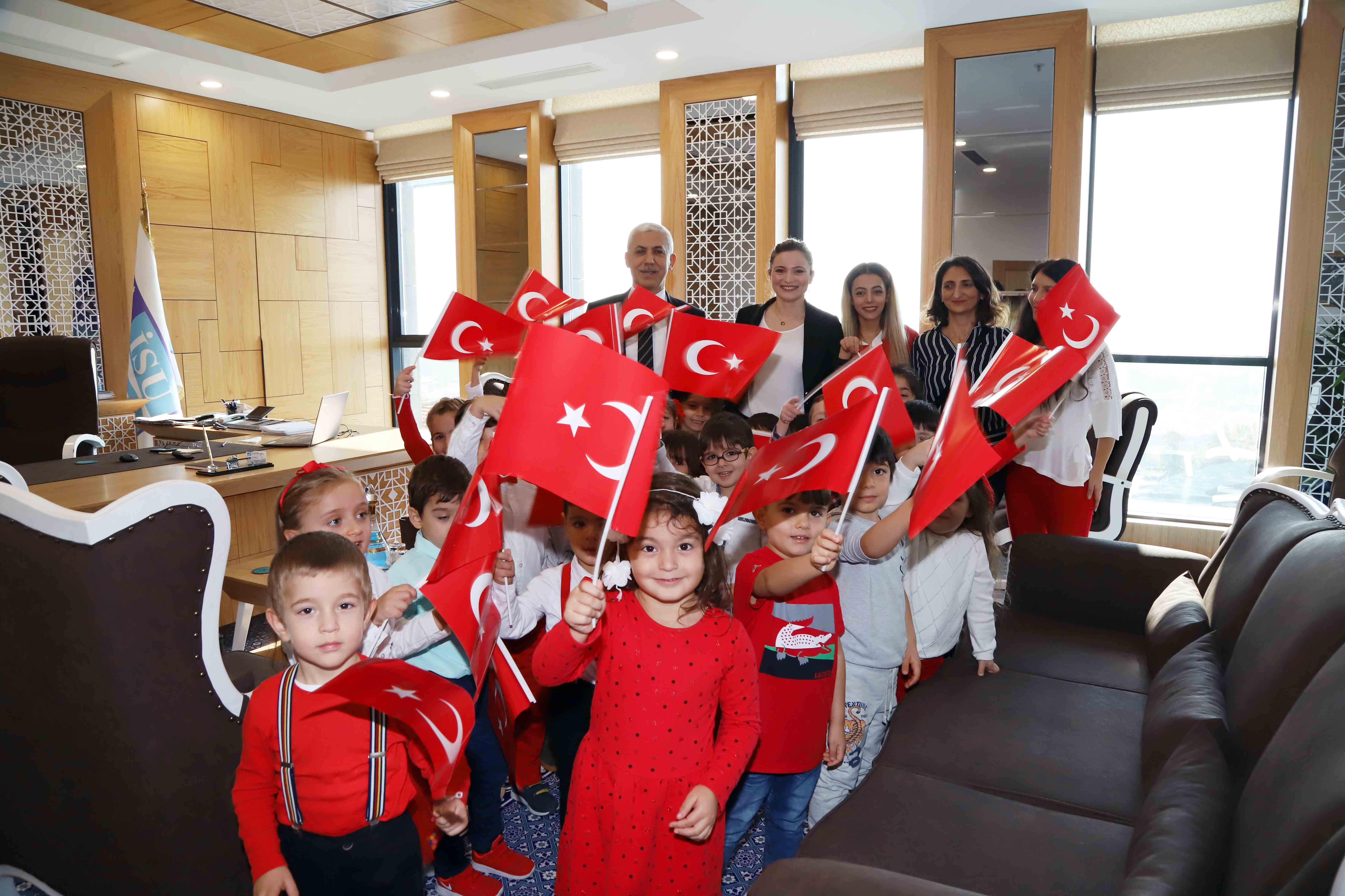 GENEL MÜDÜR ALİ SAĞLIK,  İSU ANAOKULU ÖĞRENCİLERİ İLE 29 EKİM’İ KUTLADI