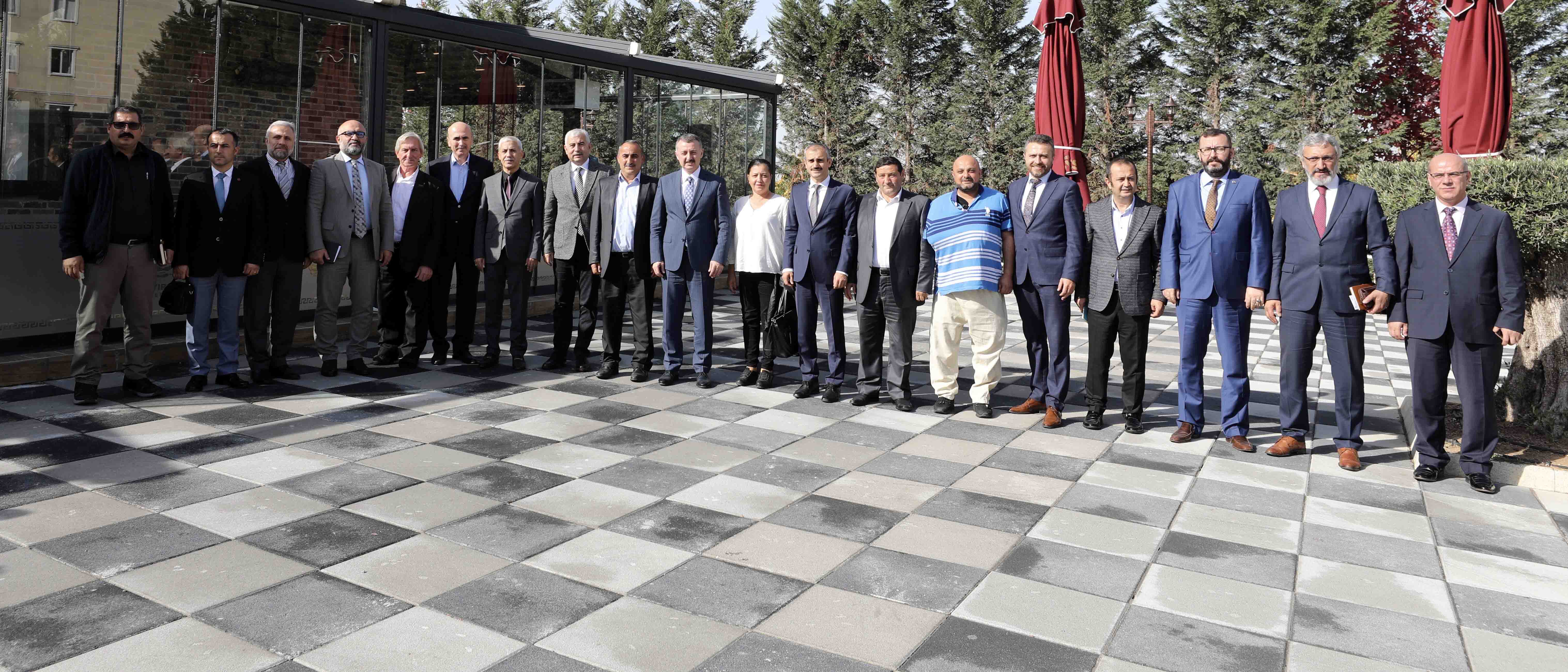 Başkan Büyükakın, Çayırovalı muhtarlarla buluştu