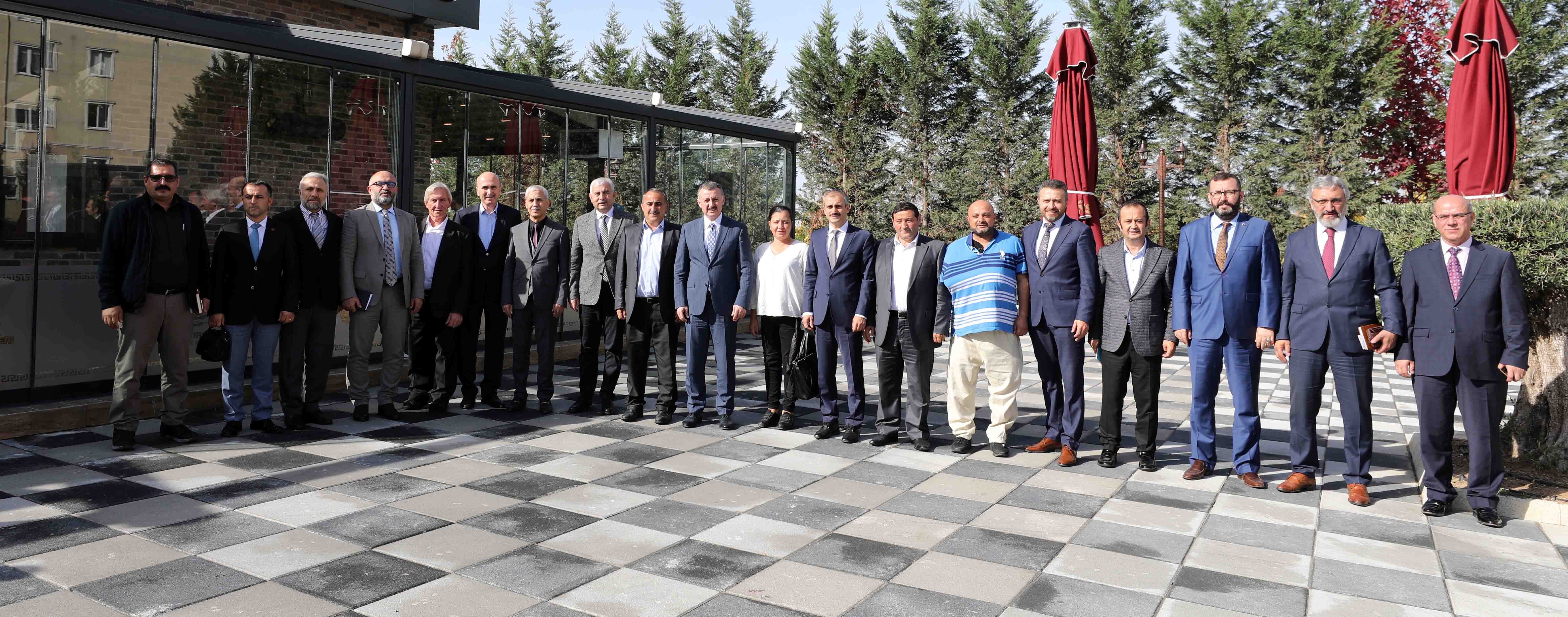 Başkan Büyükakın, Çayırovalı muhtarlarla buluştu