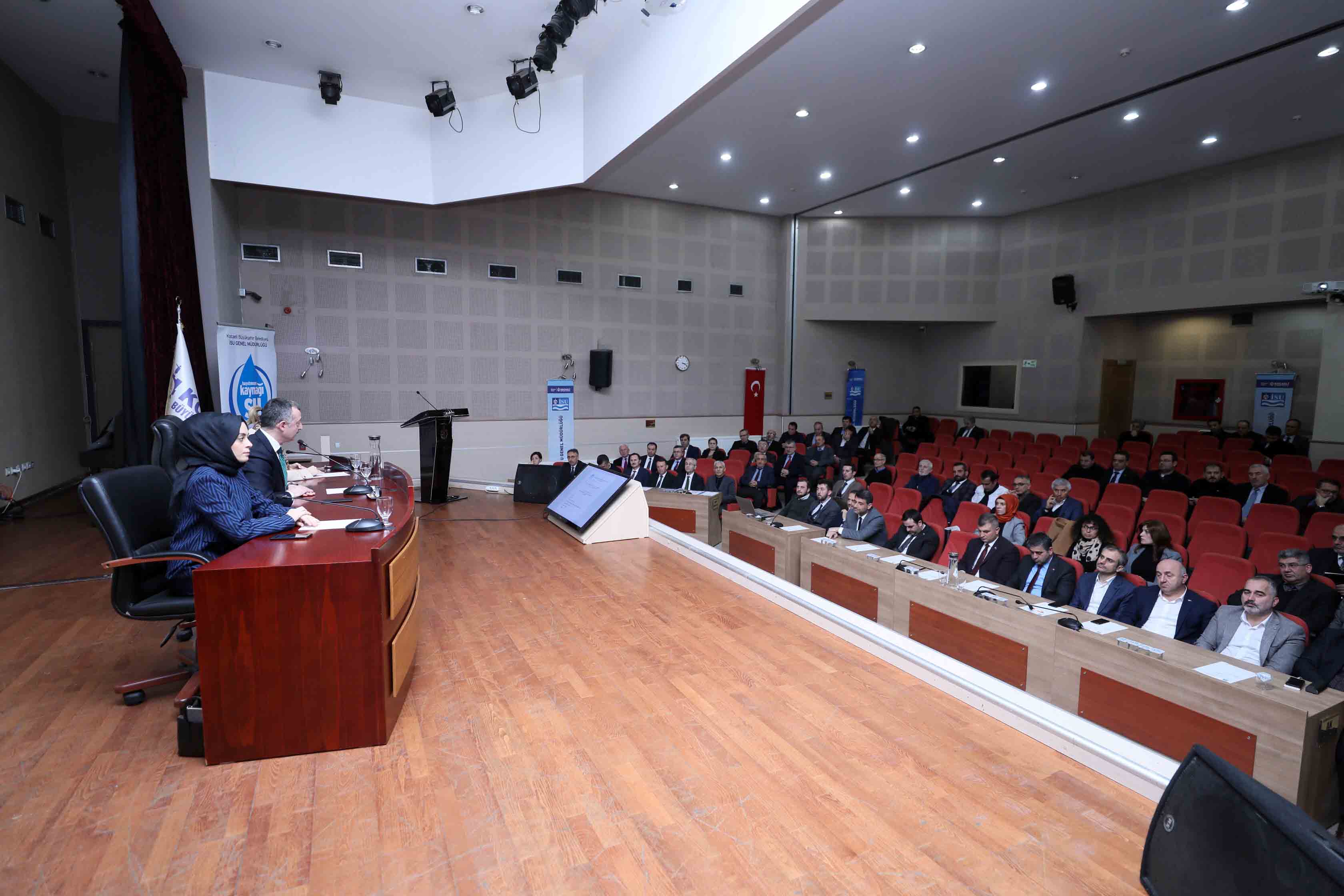 ABONELERE DESTEK: SU FİYATLARINDA 2020 YILI İLK ÜÇ AY ARTIŞ YAPILMAYACAK.
