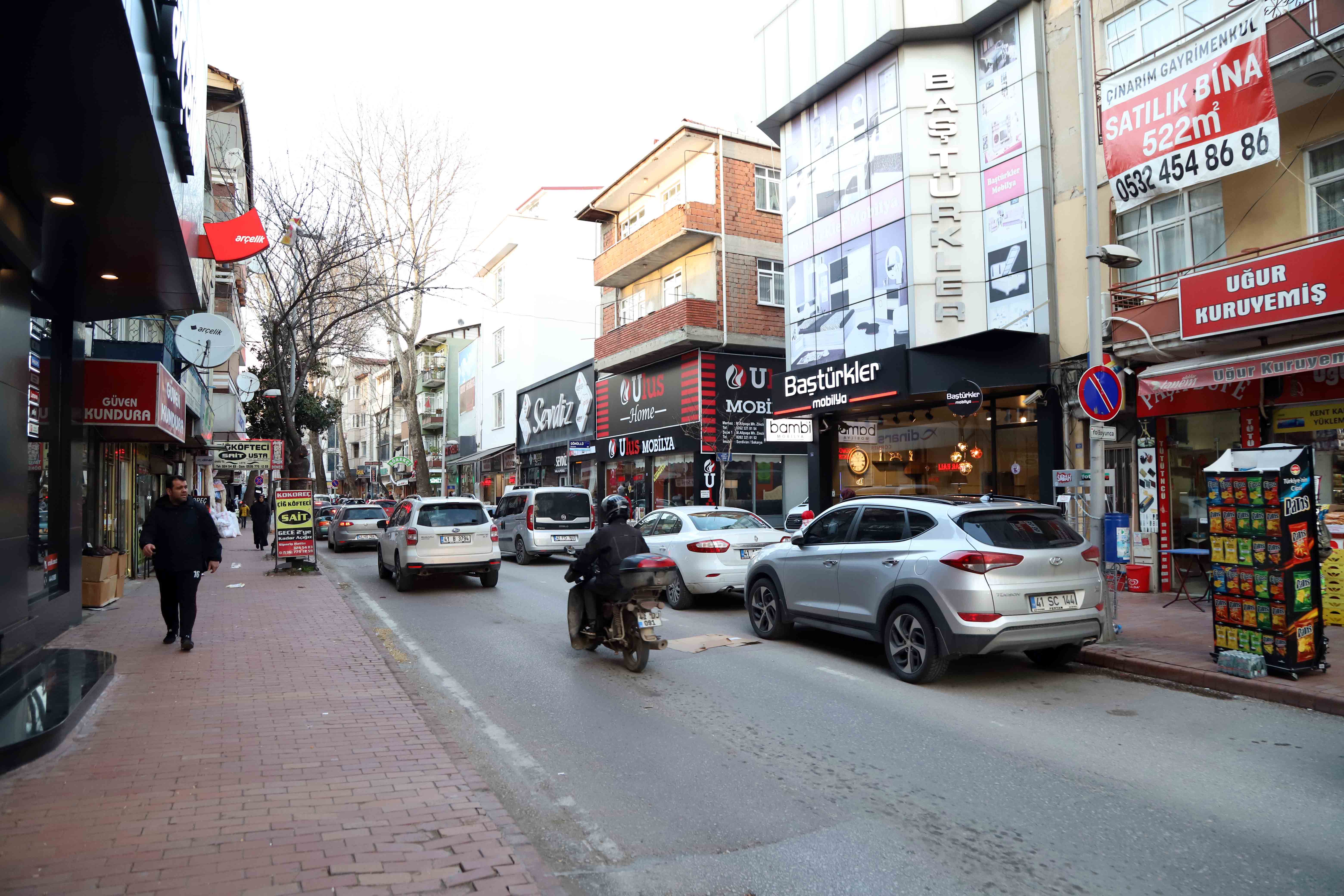 İZMİT’TE ALTYAPI ÇALIŞMALARI İÇİN BİLGİLENDİRME TOPLANTISI DÜZENLENDİ
