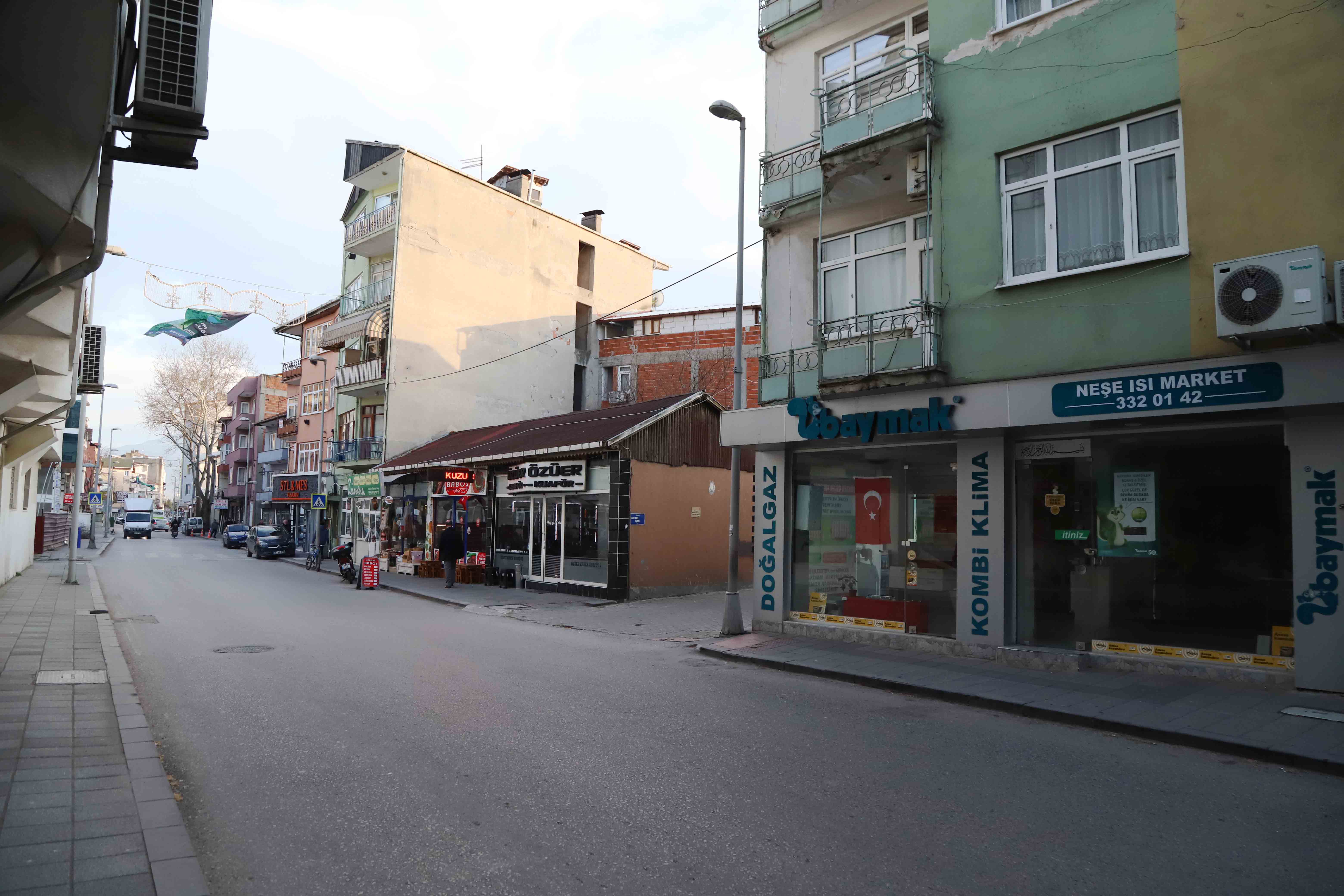 İZMİT’TE ALTYAPI ÇALIŞMALARI İÇİN BİLGİLENDİRME TOPLANTISI DÜZENLENDİ